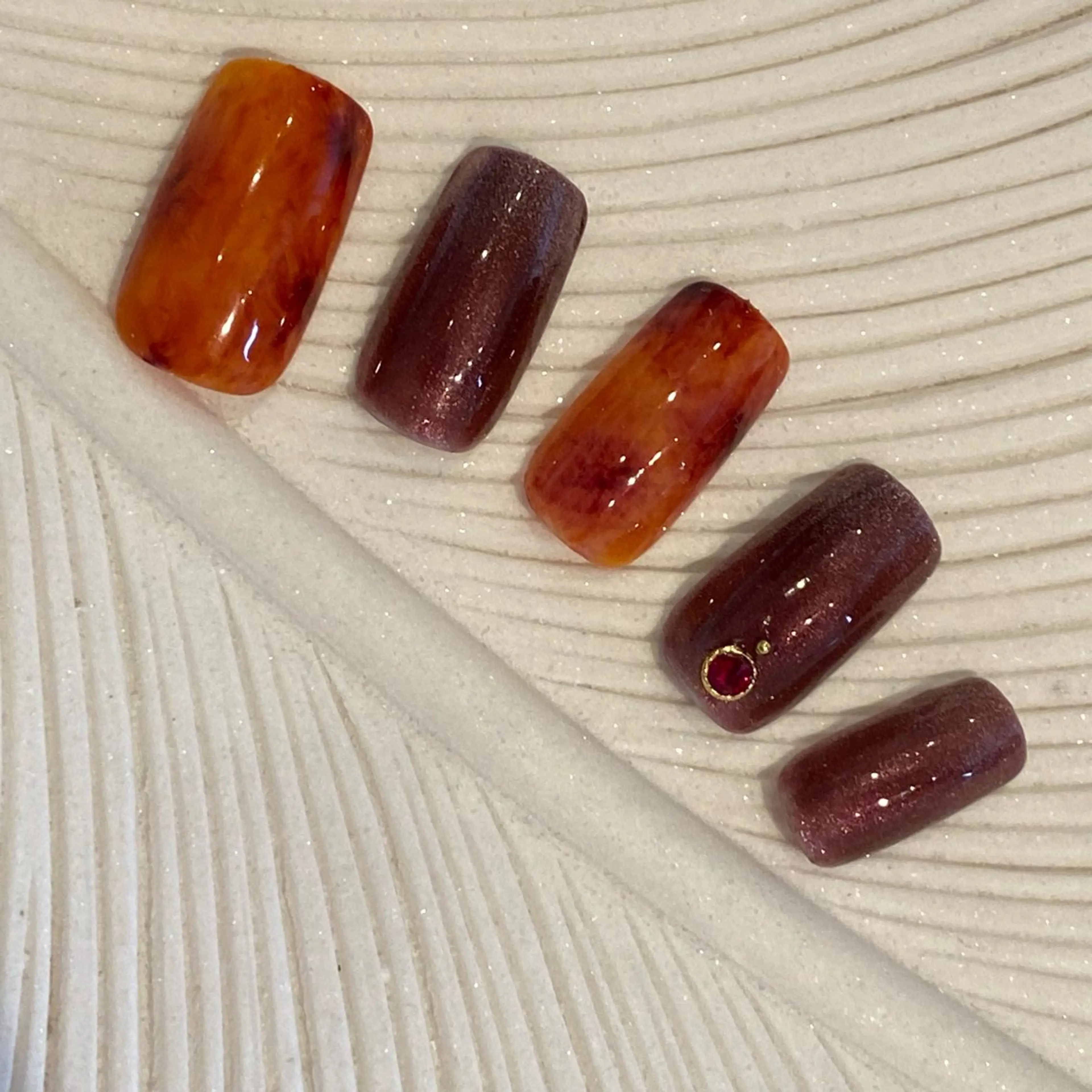 ネイル ハンドネイル AurorA Enaのネイルデザイン