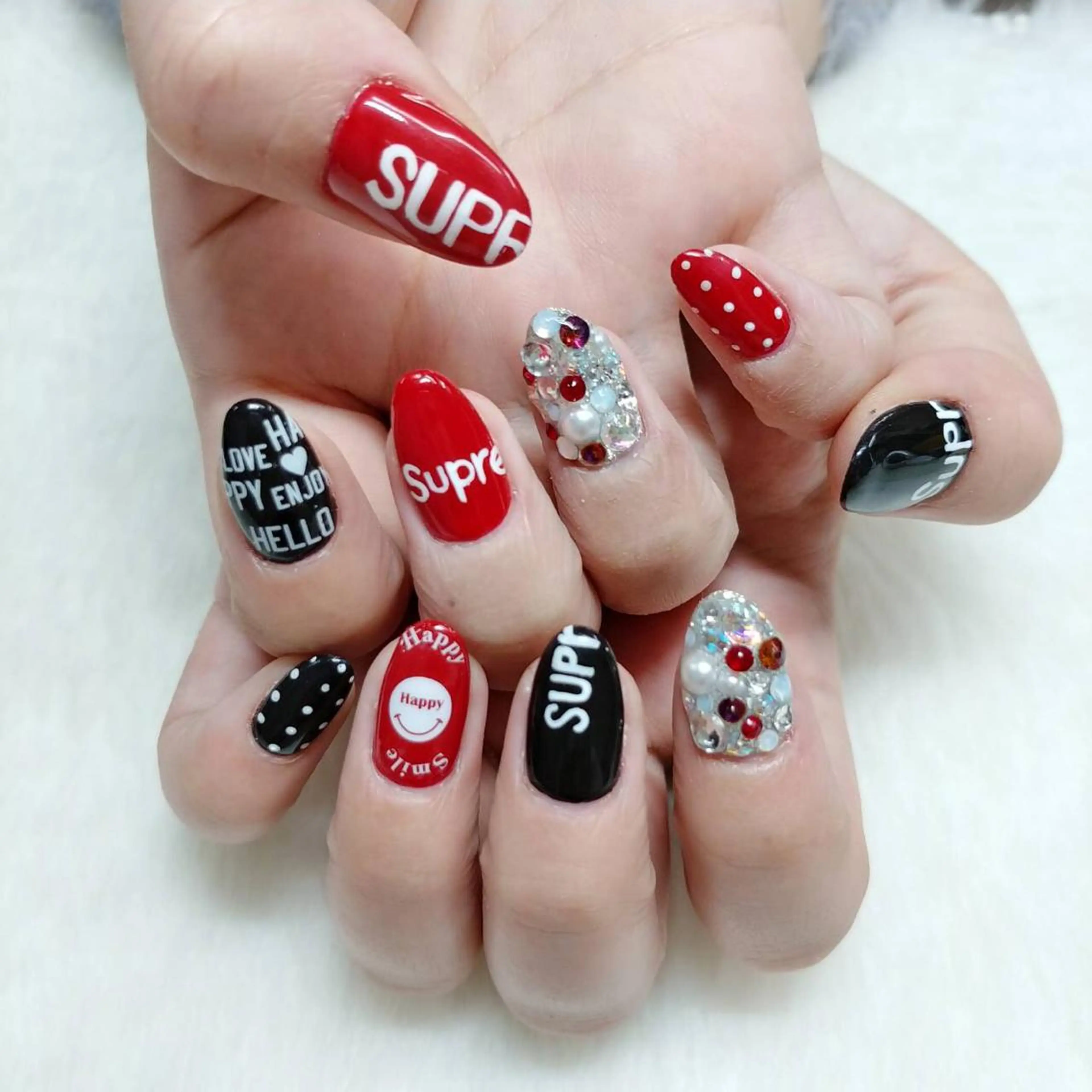 ネイル 持ち込み Nail lieNのネイルデザイン