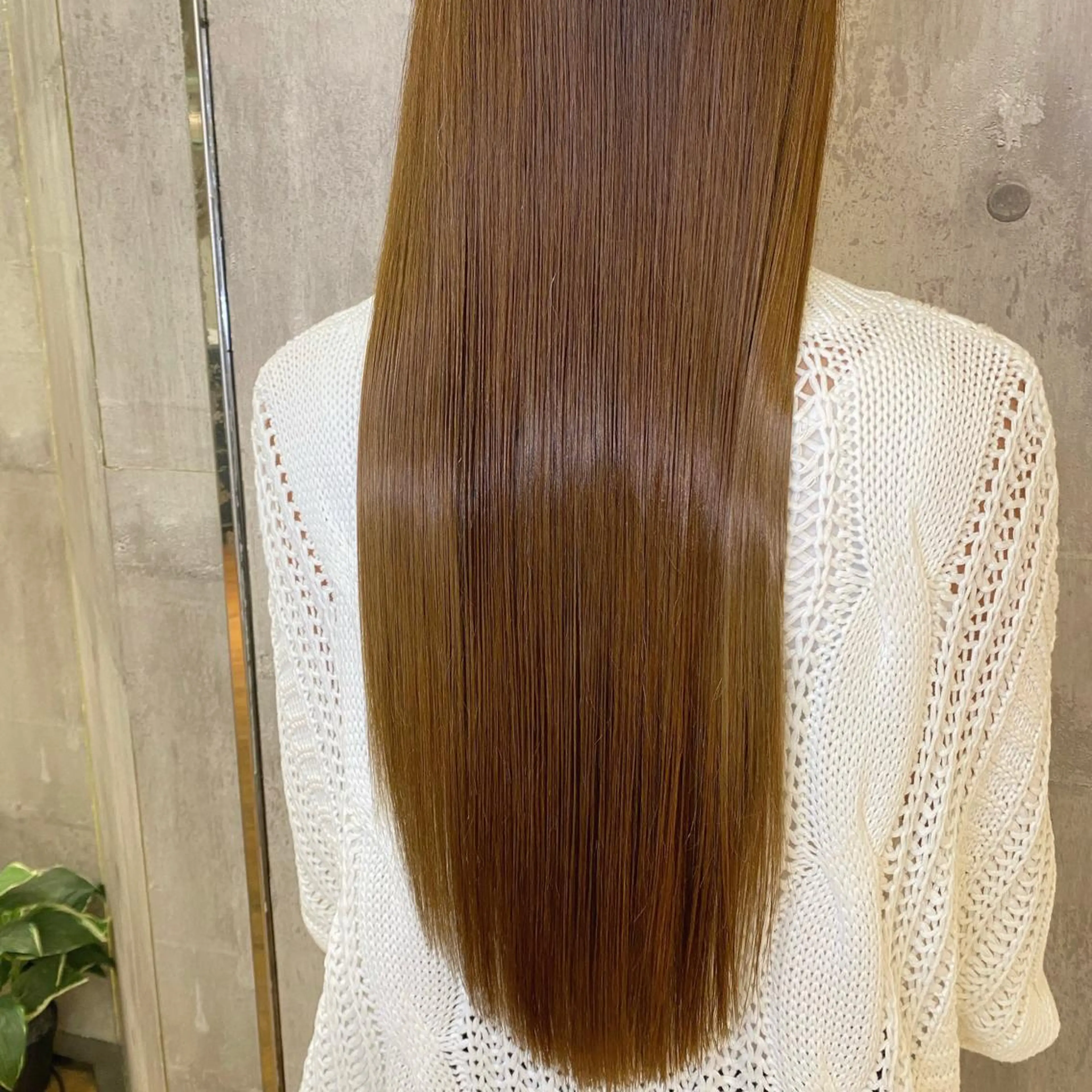 ロング カラー カット ヘアカラー トリートメント 髪質改善ｶﾗｰ ｹｱﾌﾞﾘｰﾁ/ﾀﾑのヘアスタイル