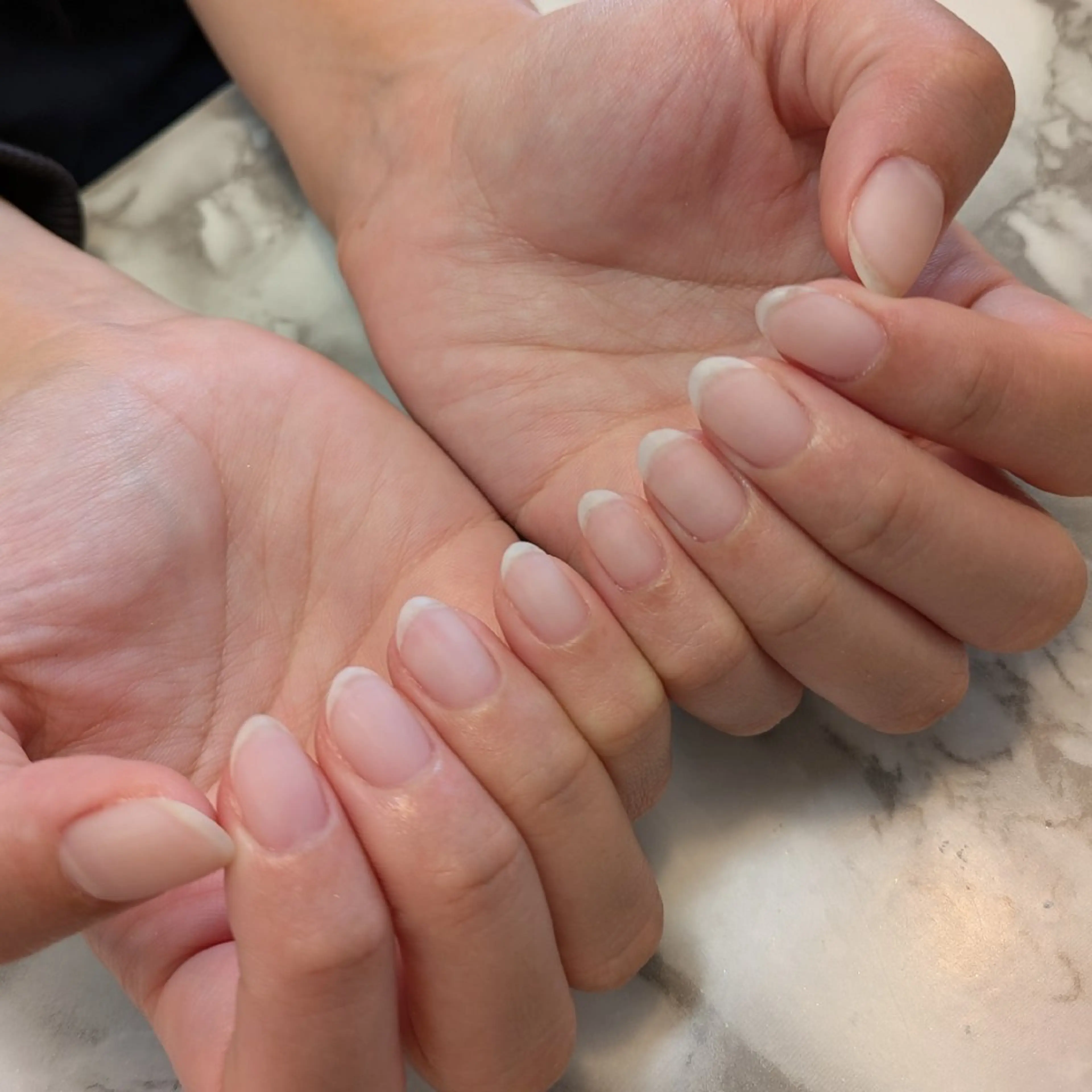 ネイル ジェヌインネイル 河内のネイルデザイン