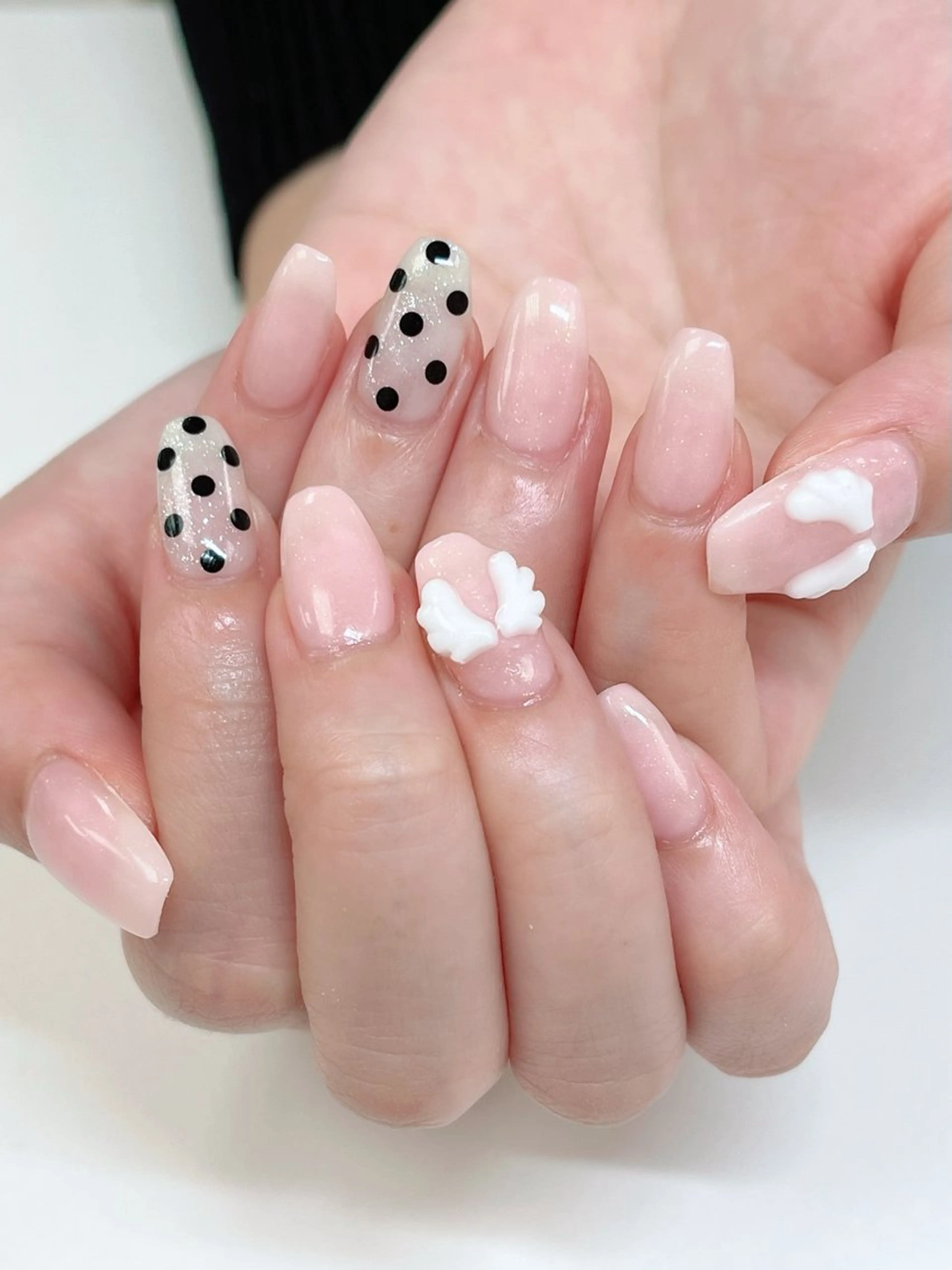 ネイル ガーリー ハンドネイル nailland♡ Airiのネイルデザイン