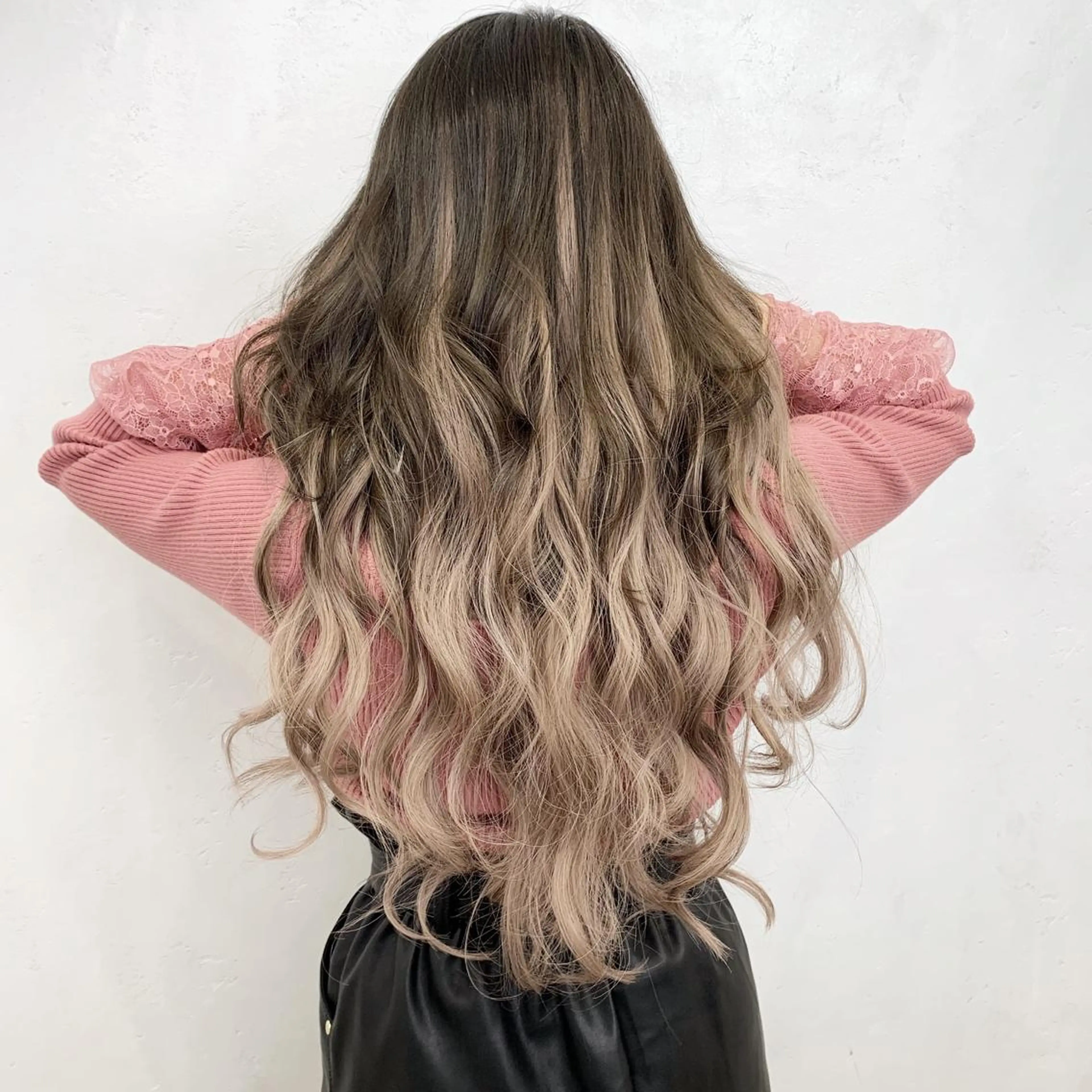 ロング カラー ヘアアレンジ マツエク・マツパ エクステ エクステ TATSUYA アートディレクターのヘアスタイル