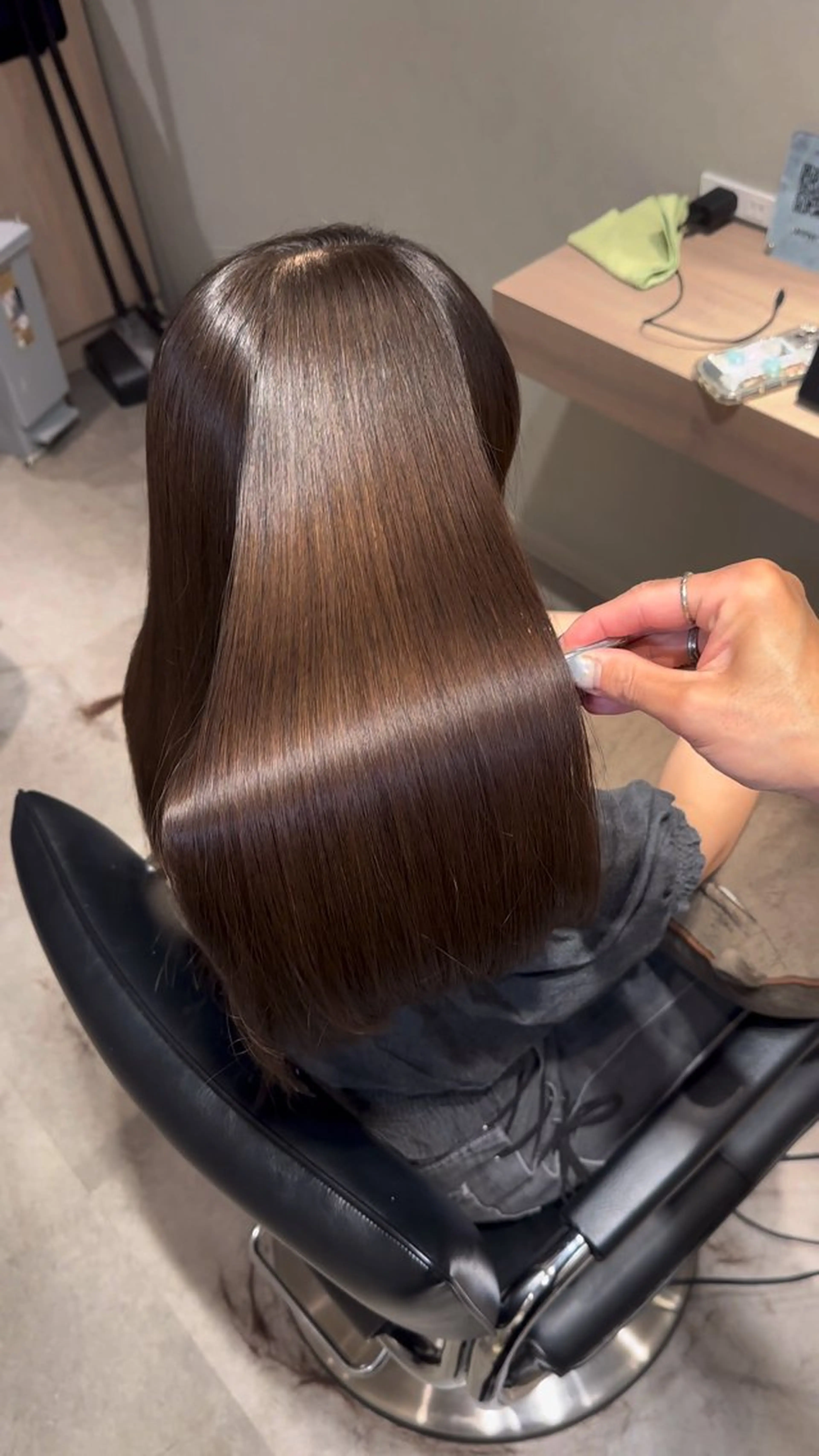 【髪質改善No.1美髪カラー】カット×髪質改善カラー（髪質改善TR配合カラー）×オーダーメイドTRの写真