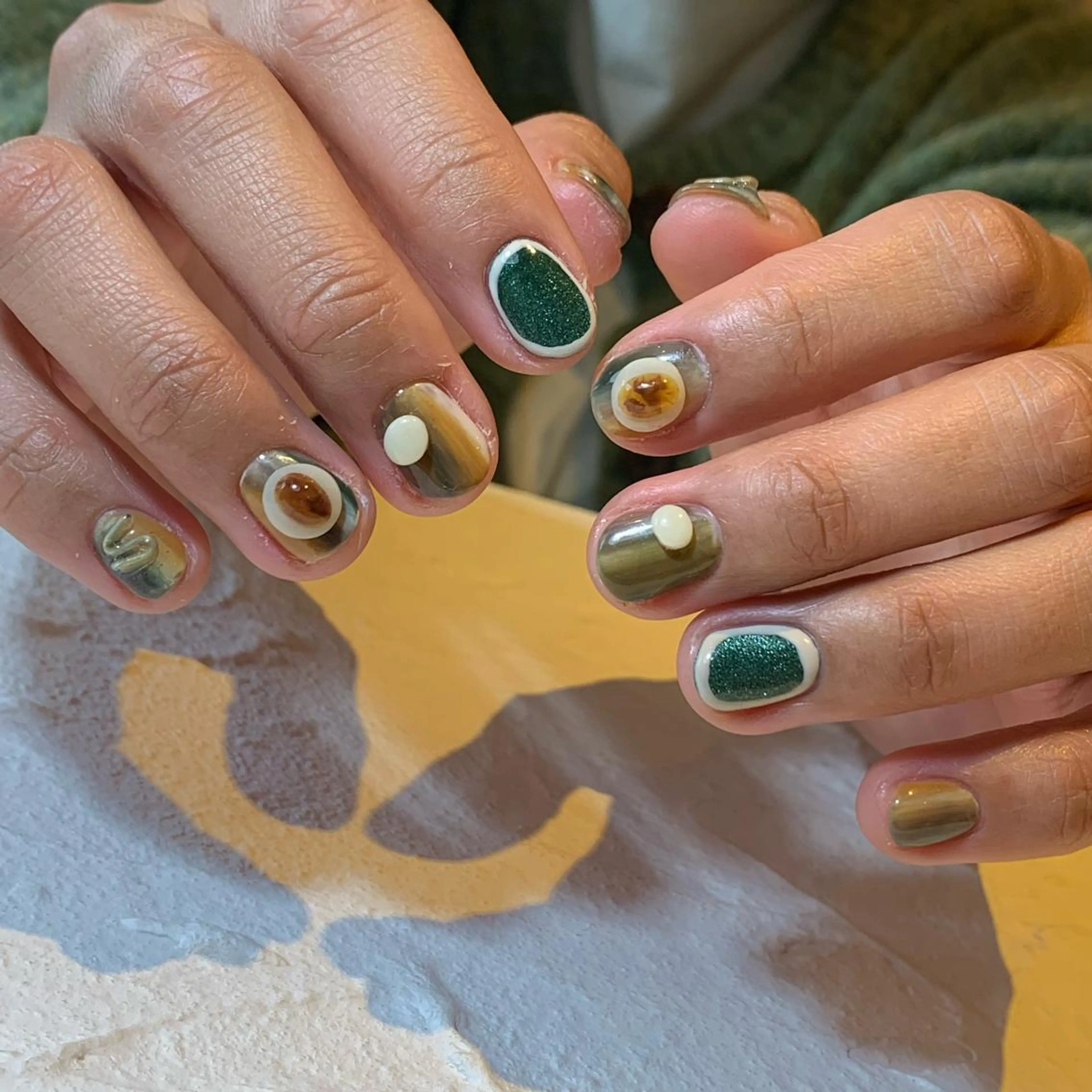 ネイル ハンドネイル 山本 理紗子のネイルデザイン