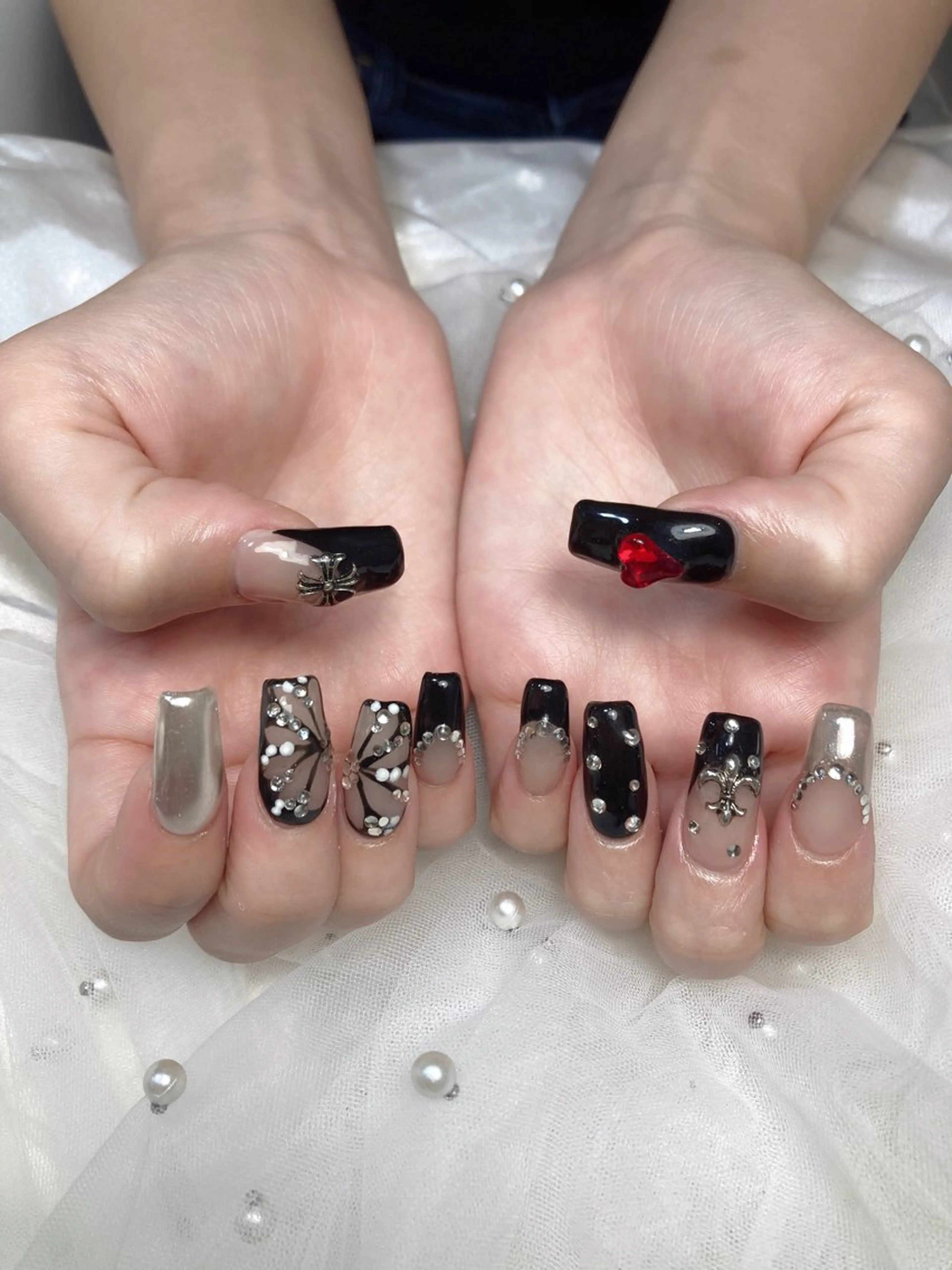 ネイル U·Mi nail salon所属・U·MI 上野御徒町店のネイルデザイン