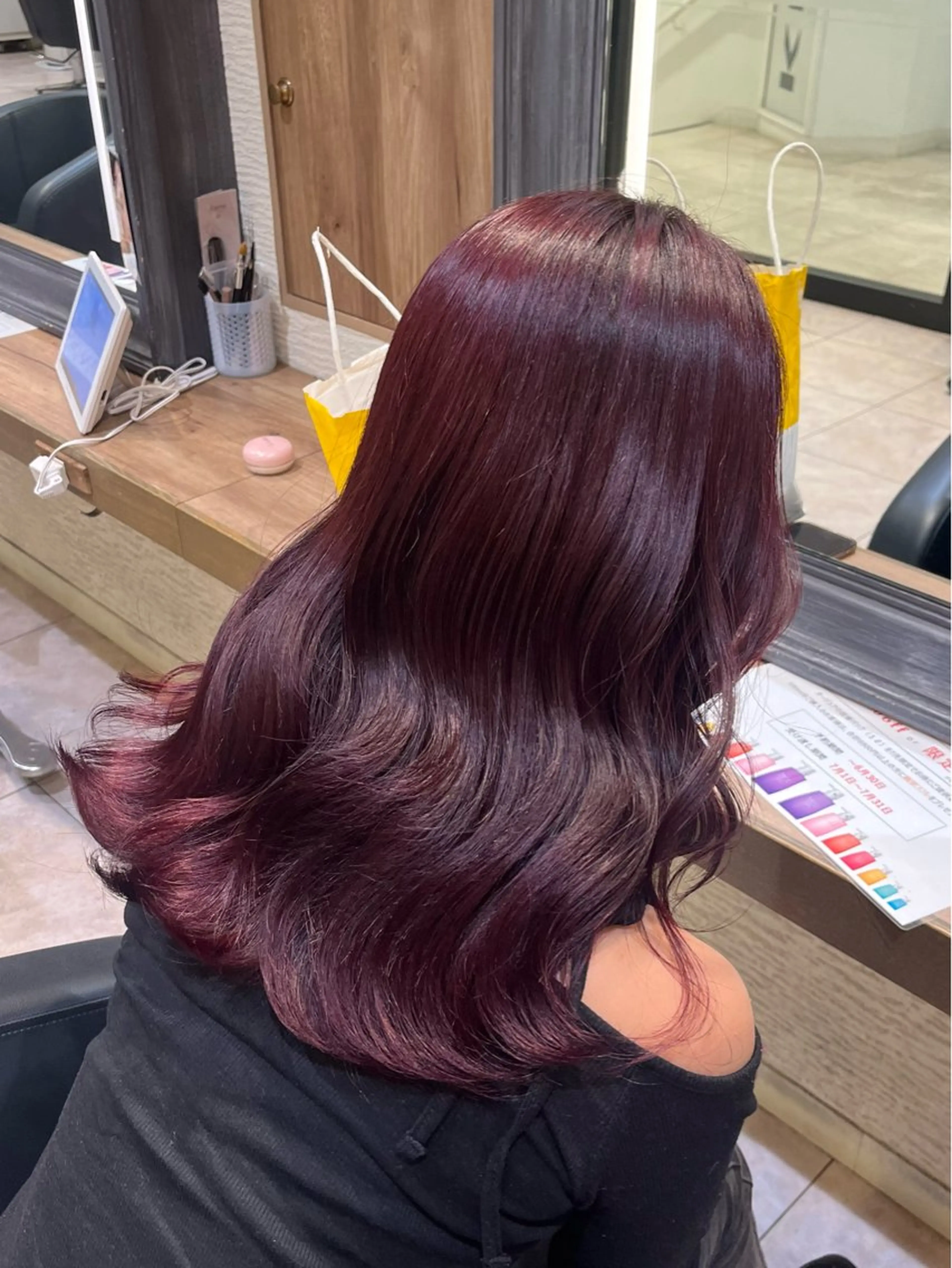 セミロング カラー EIGHTyokosuka所属・ハイトーン 🦋🎶LENのヘアスタイル