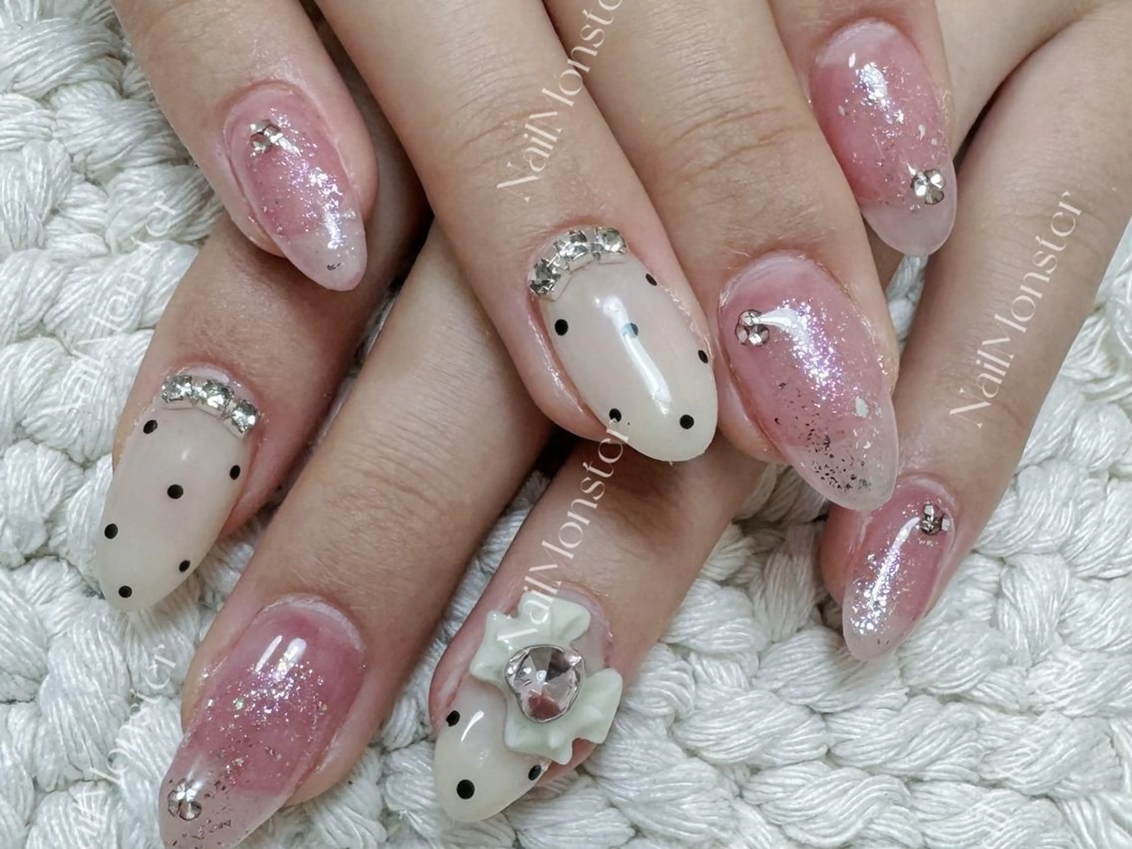 ネイル アートネイル オーロラネイル ガーリー キラキラネイル 韓国ネイル DEMAIN- 🌸のネイルデザイン