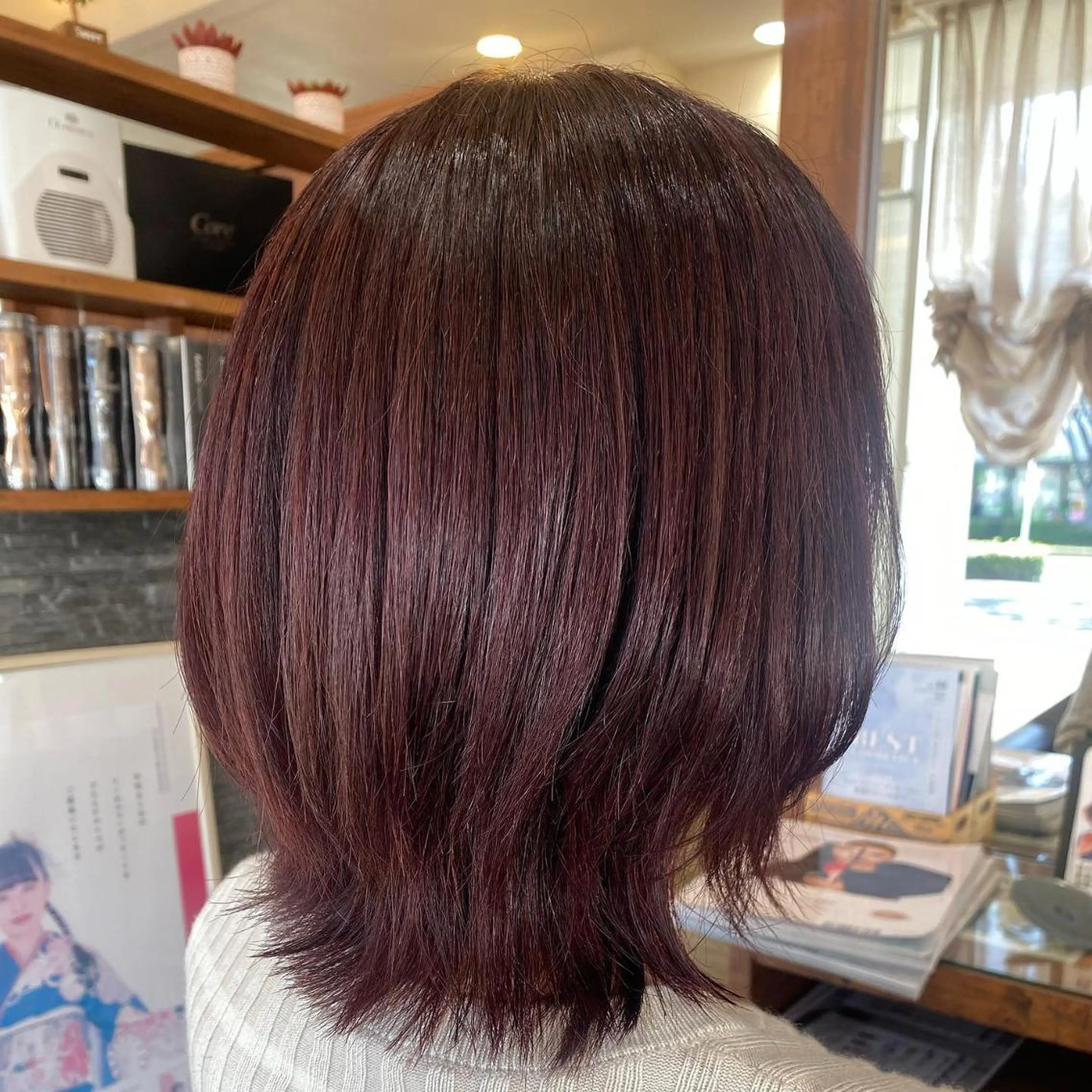 セミロング 加藤 実穂のヘアスタイル