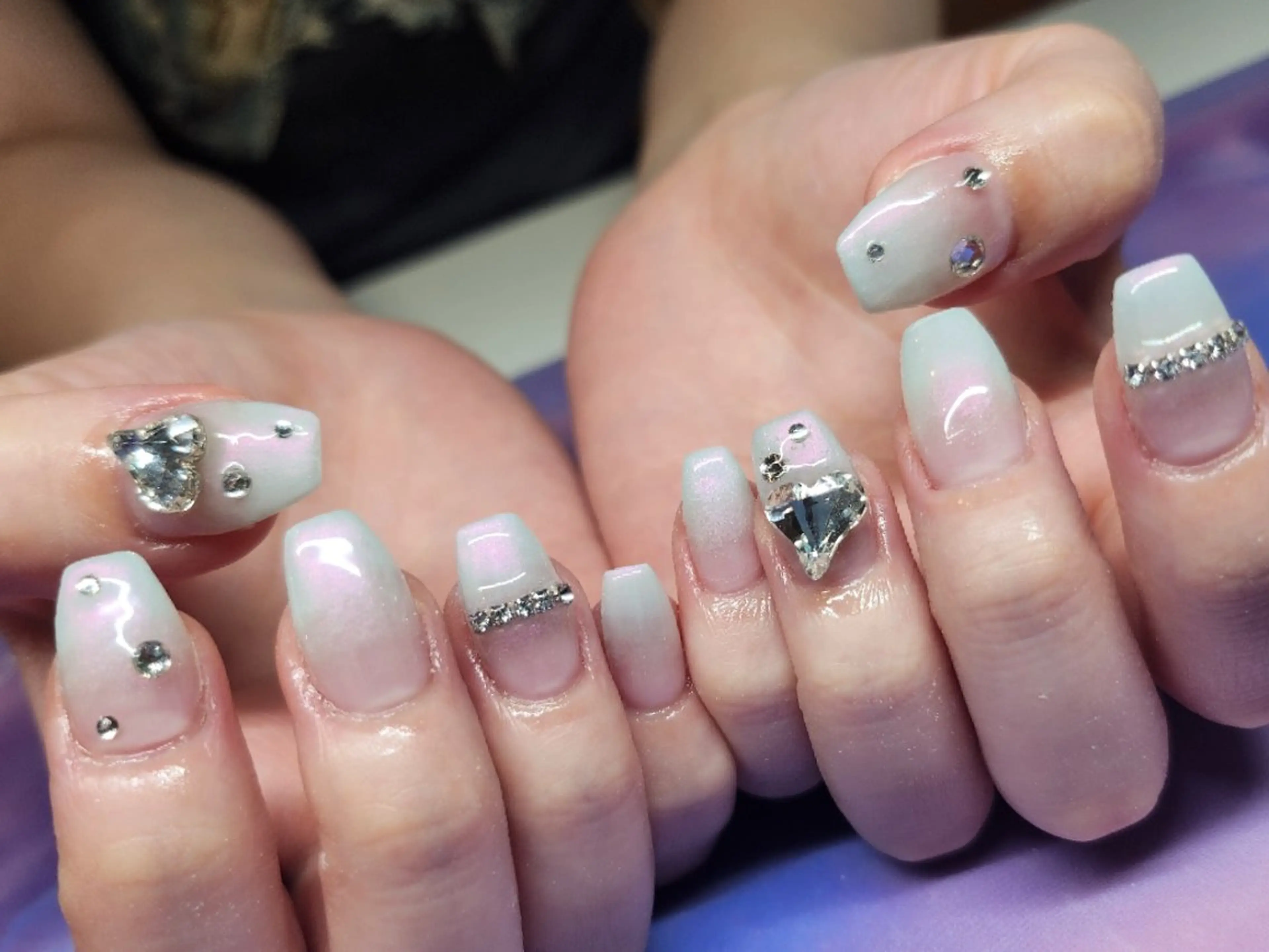 ネイル 長さ出し ハンドネイル 💜bora .のネイルデザイン