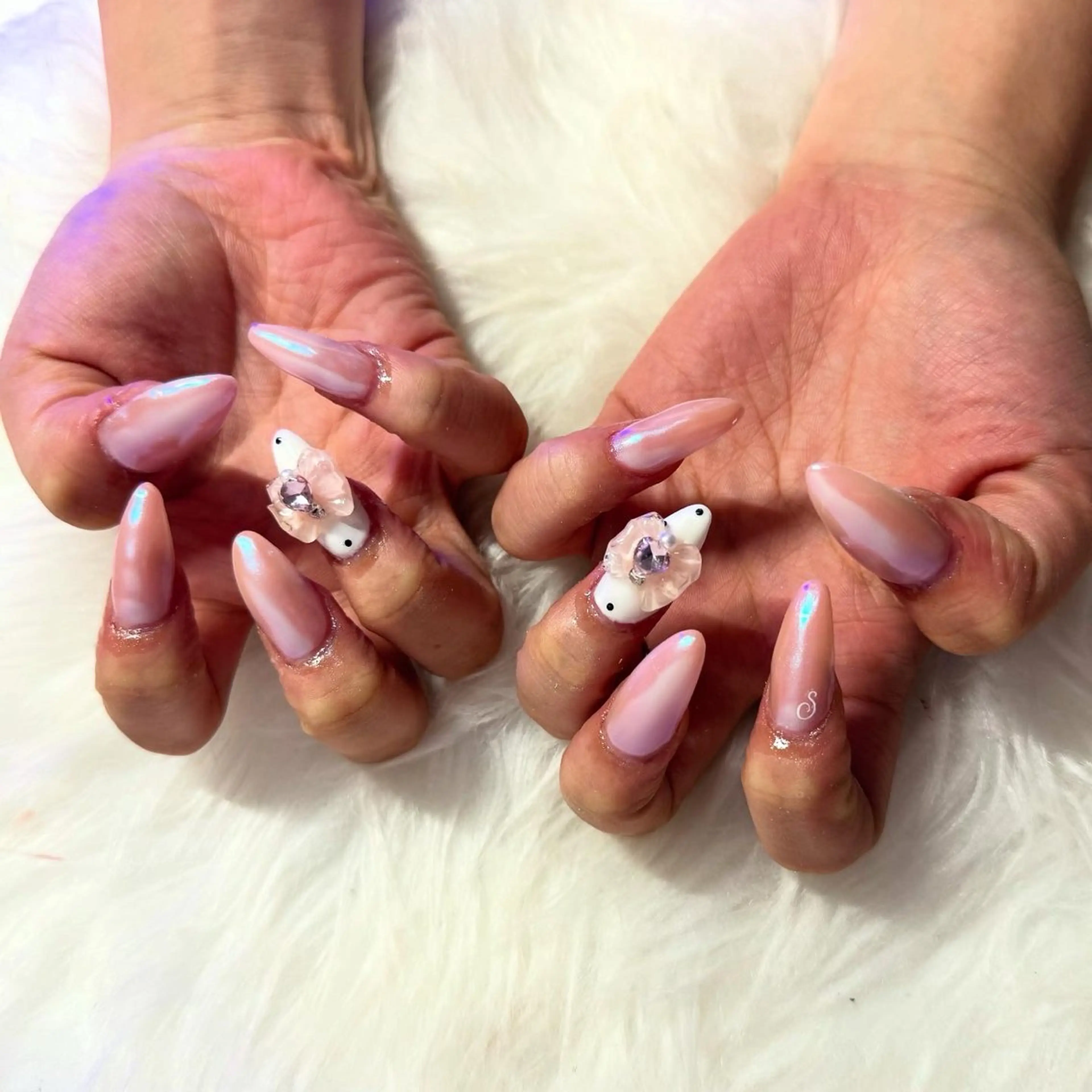 ロング ハンドネイル mao .のネイルデザイン