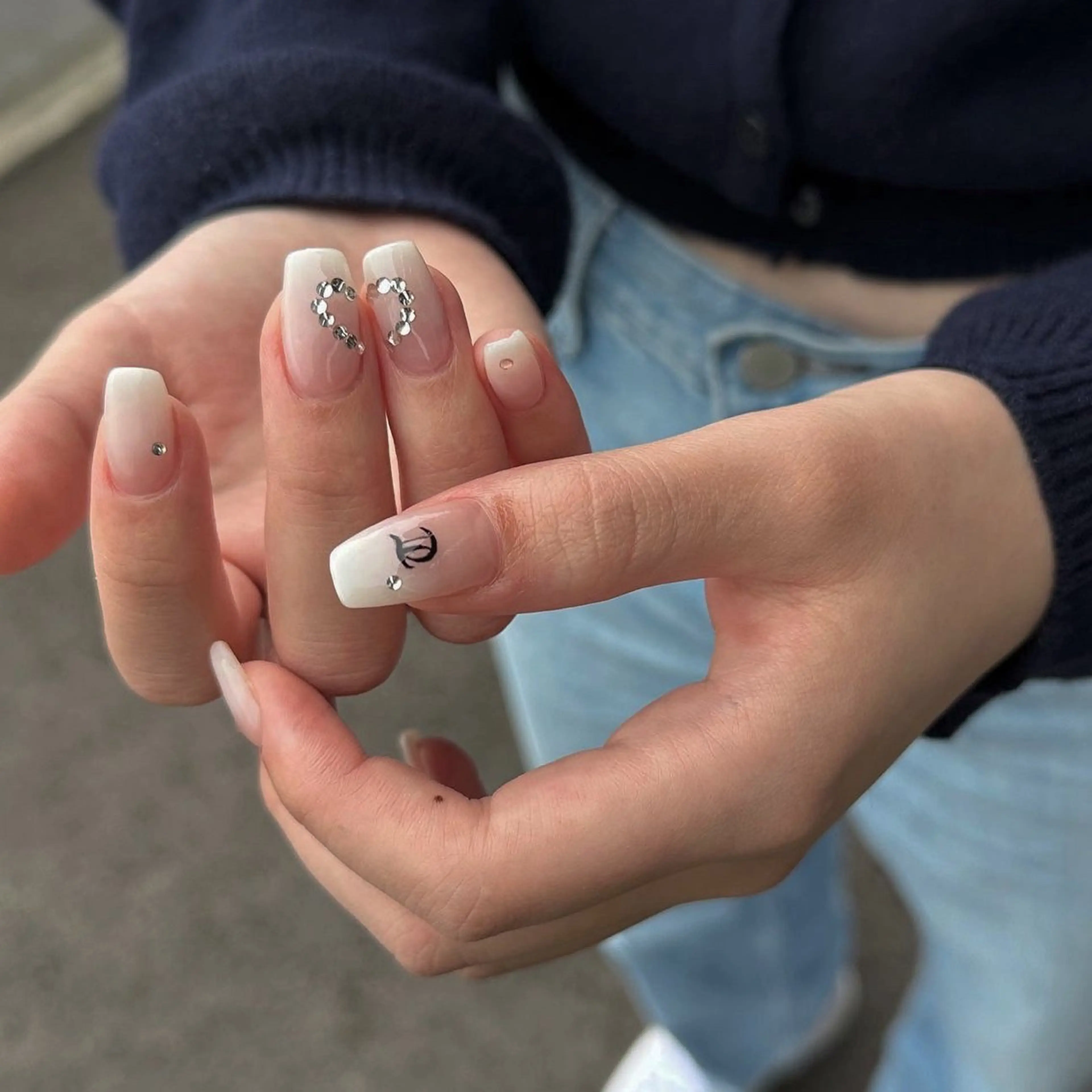 ネイル lamp nail modelのネイルデザイン