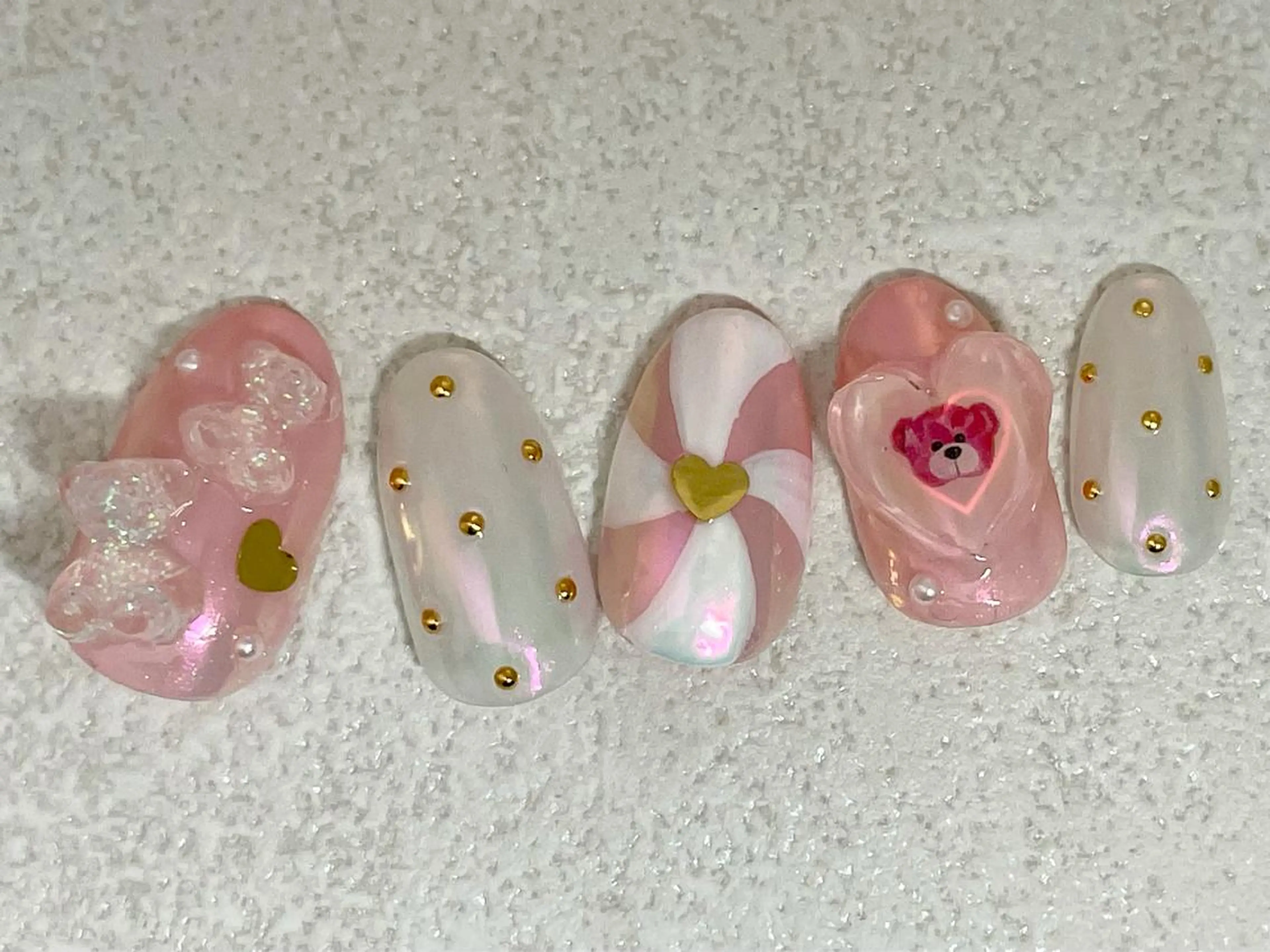 ネイル ハート nail salon Aym所属・nail salon Aymのネイルデザイン