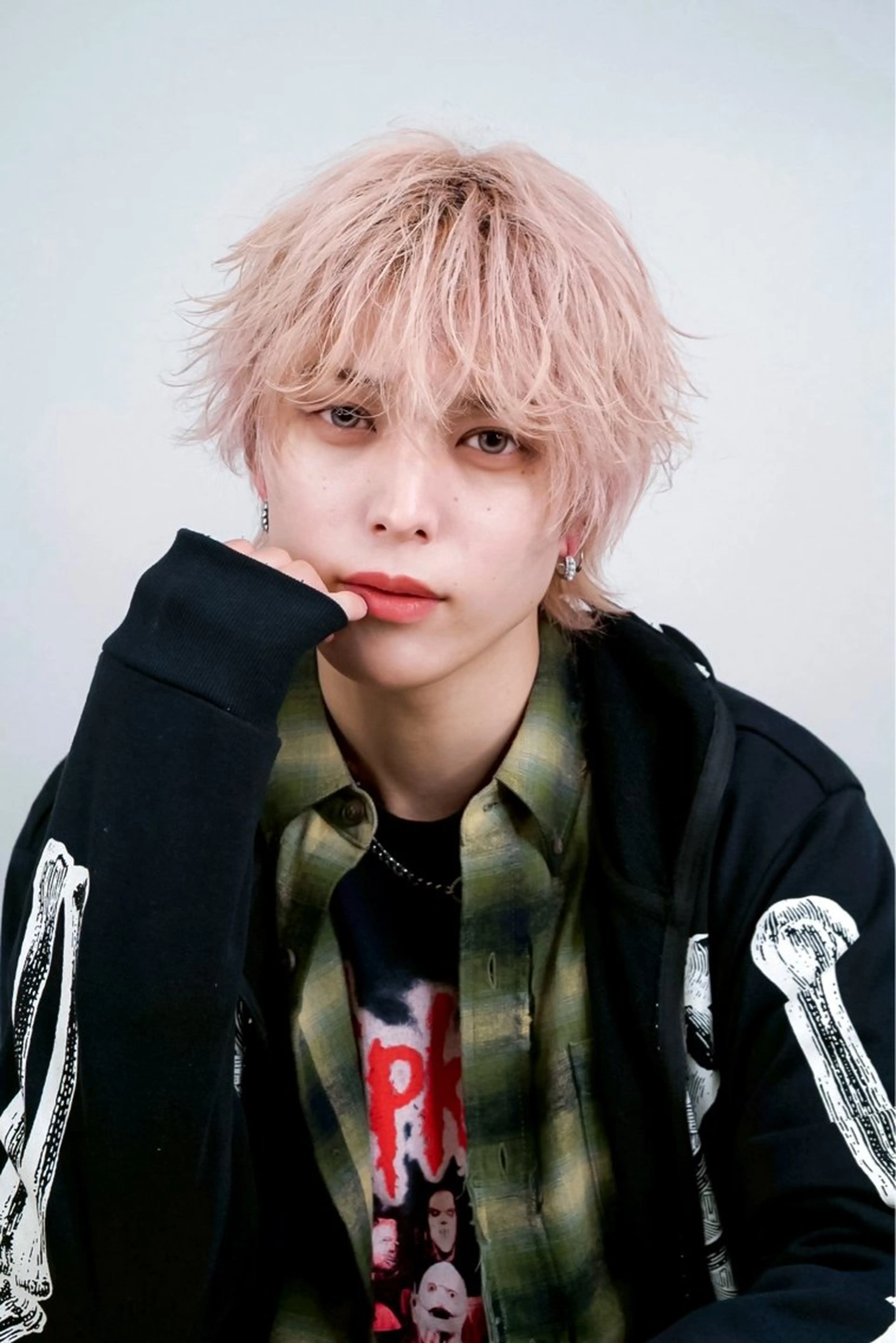 ミディアム カラー メンズ ヘアカラー ヘアセット 飯塚 想のヘアスタイル