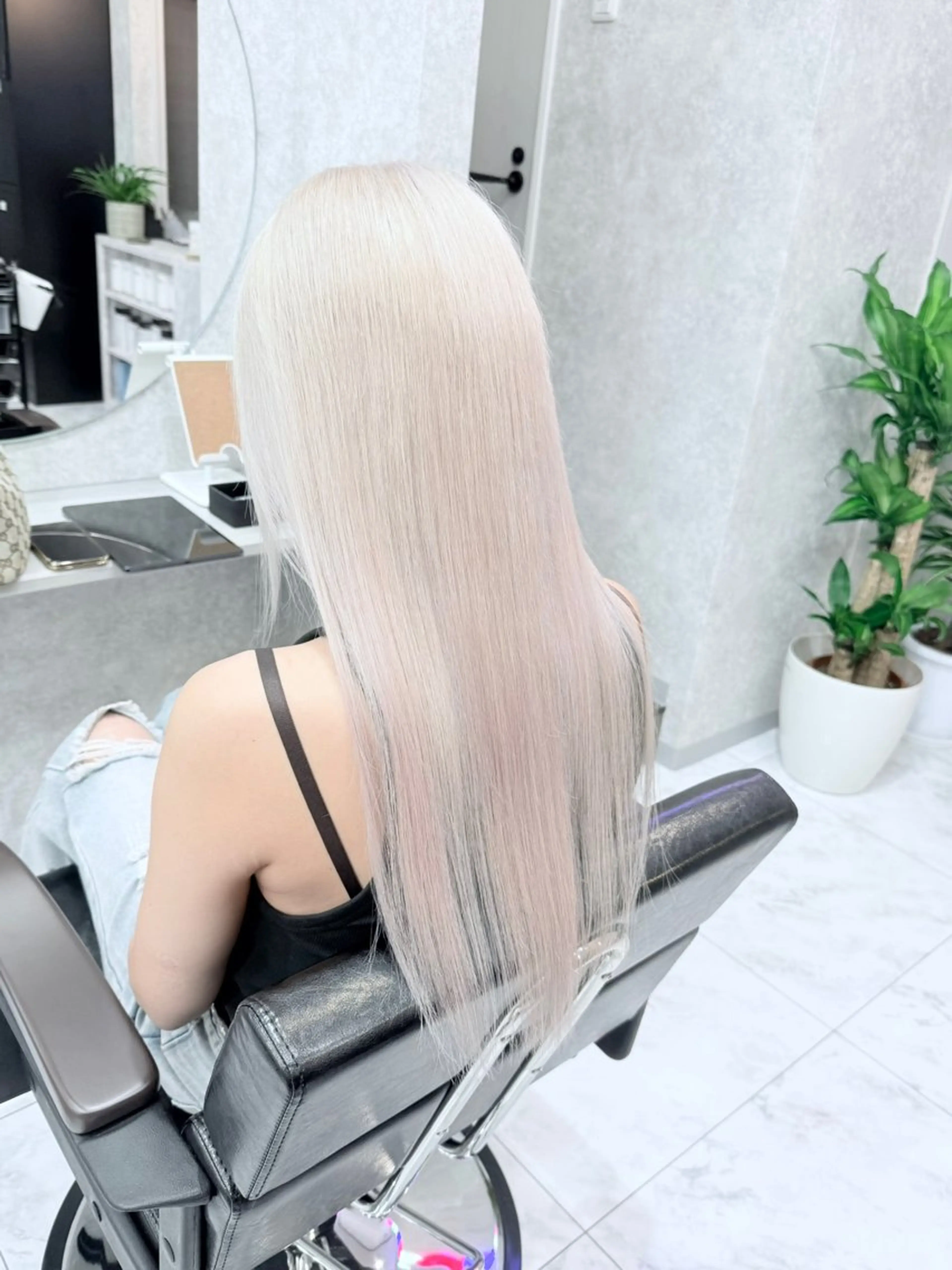 ロング カラー ブリーチ ケアブリーチ デザインカラー ダブルカラー ハイトーンカラー ヘアカラー 🌈派手髪ハイトーン 🌈鈴木亮太🌈のヘアスタイル