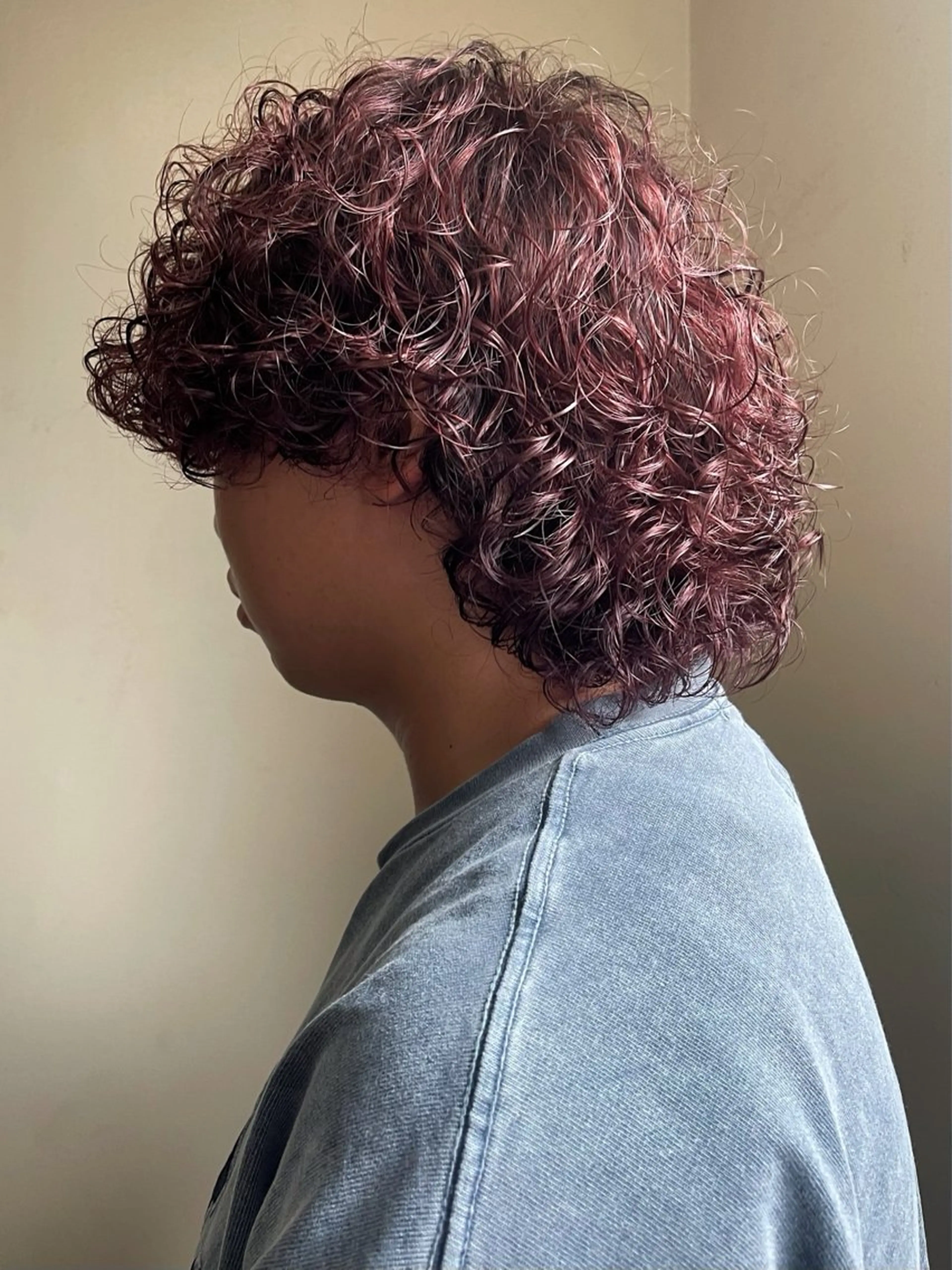 ショート パーマ プードルパーマ カット ヘアカラー パーマ トリートメント ヘアセット 安部佑哉/ハイトーン /レイヤー/グランジのヘアスタイル