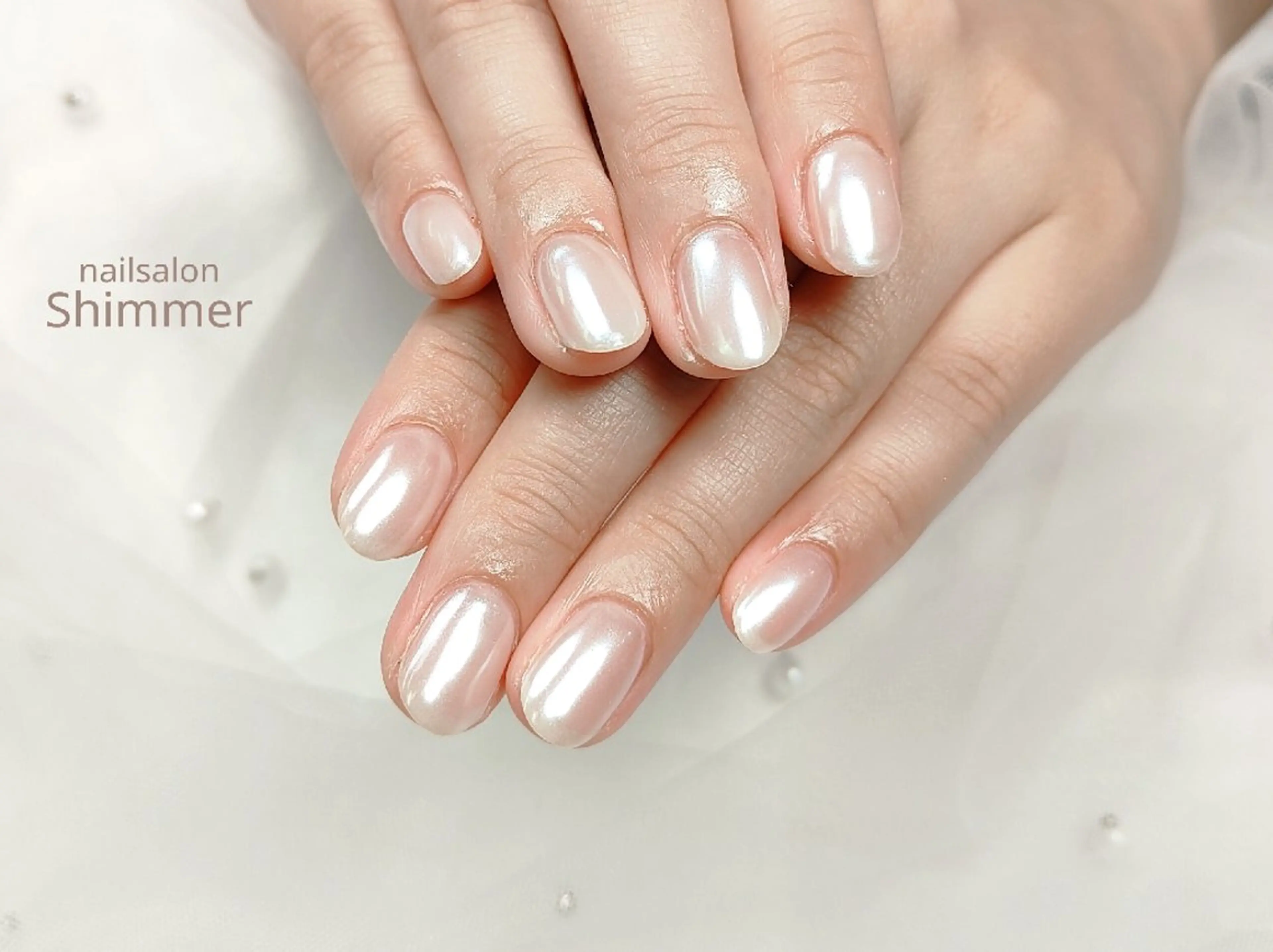 ネイル ミラーネイル ピンク ピンクベージュ ホワイト Shimmer Asakoのネイルデザイン