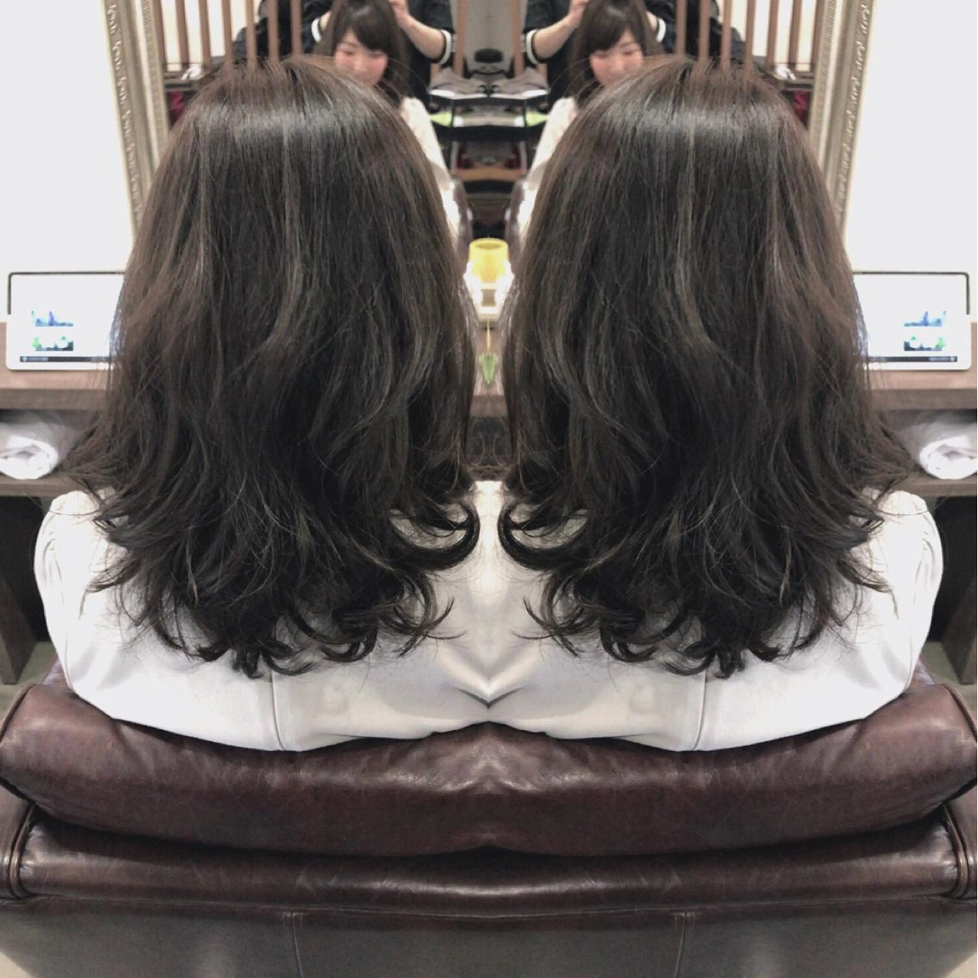 ミディアム カラー レイヤーカット匠 イソザキノリユキのヘアスタイル