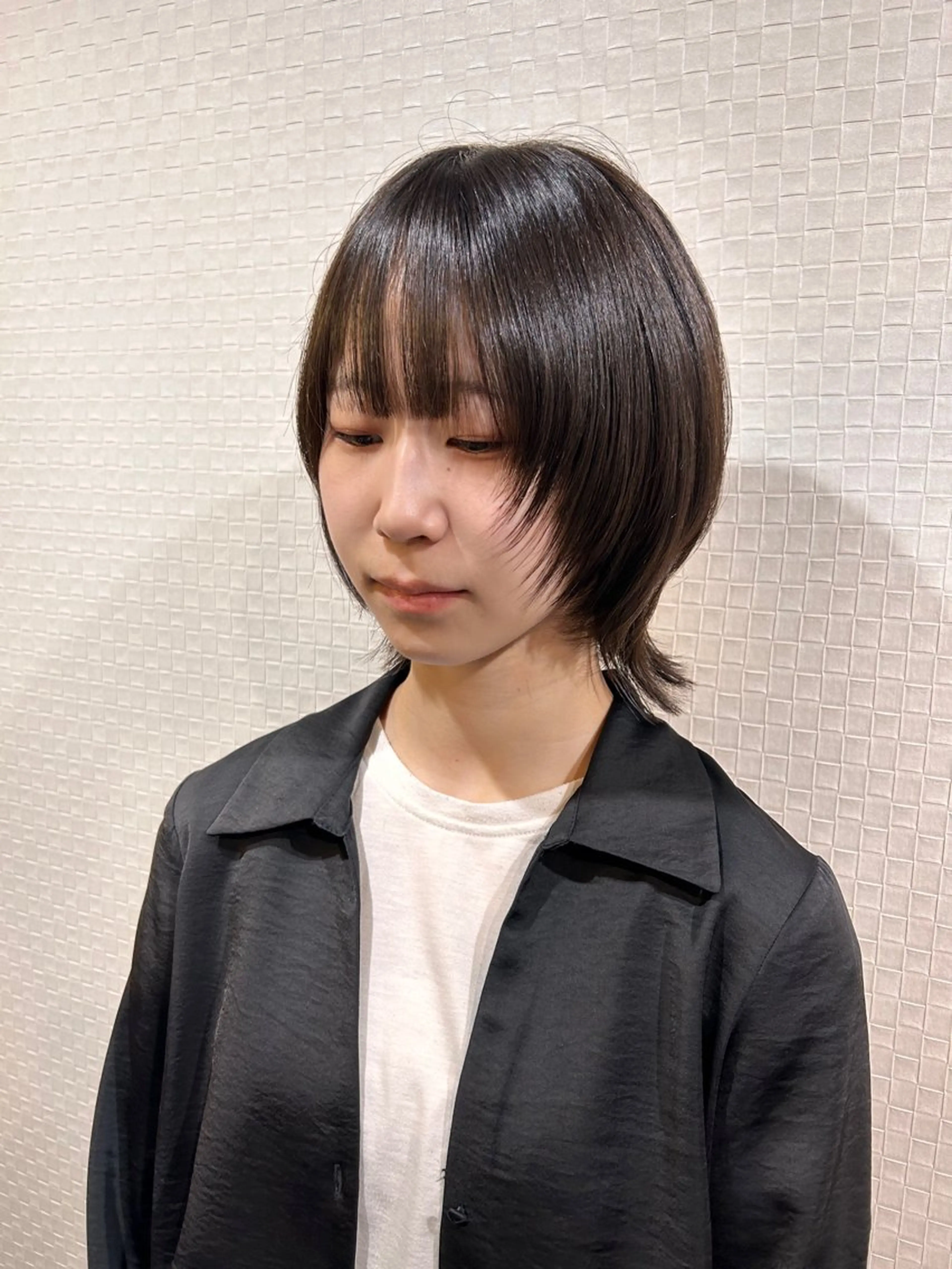 ミディアム レイヤーカット ウルフカット ウルフレイヤー As hair所属・柔らか垢抜けｶﾗｰと ｶｯﾄ🫧ASUKAのヘアスタイル