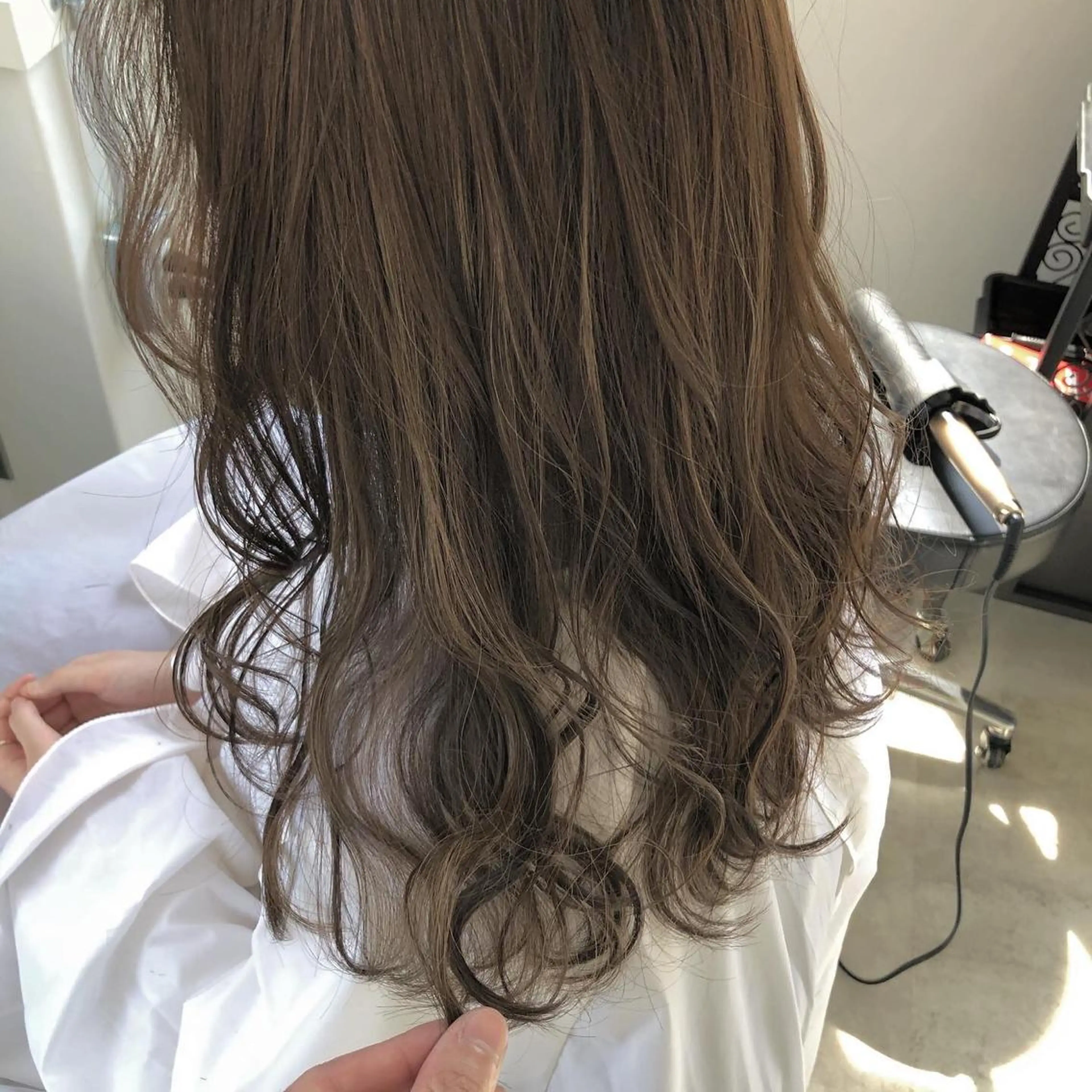 セミロング GO TODAY SHAiRE SALON原宿Stella店所属・GO TODAY シェアサロンのヘアスタイル