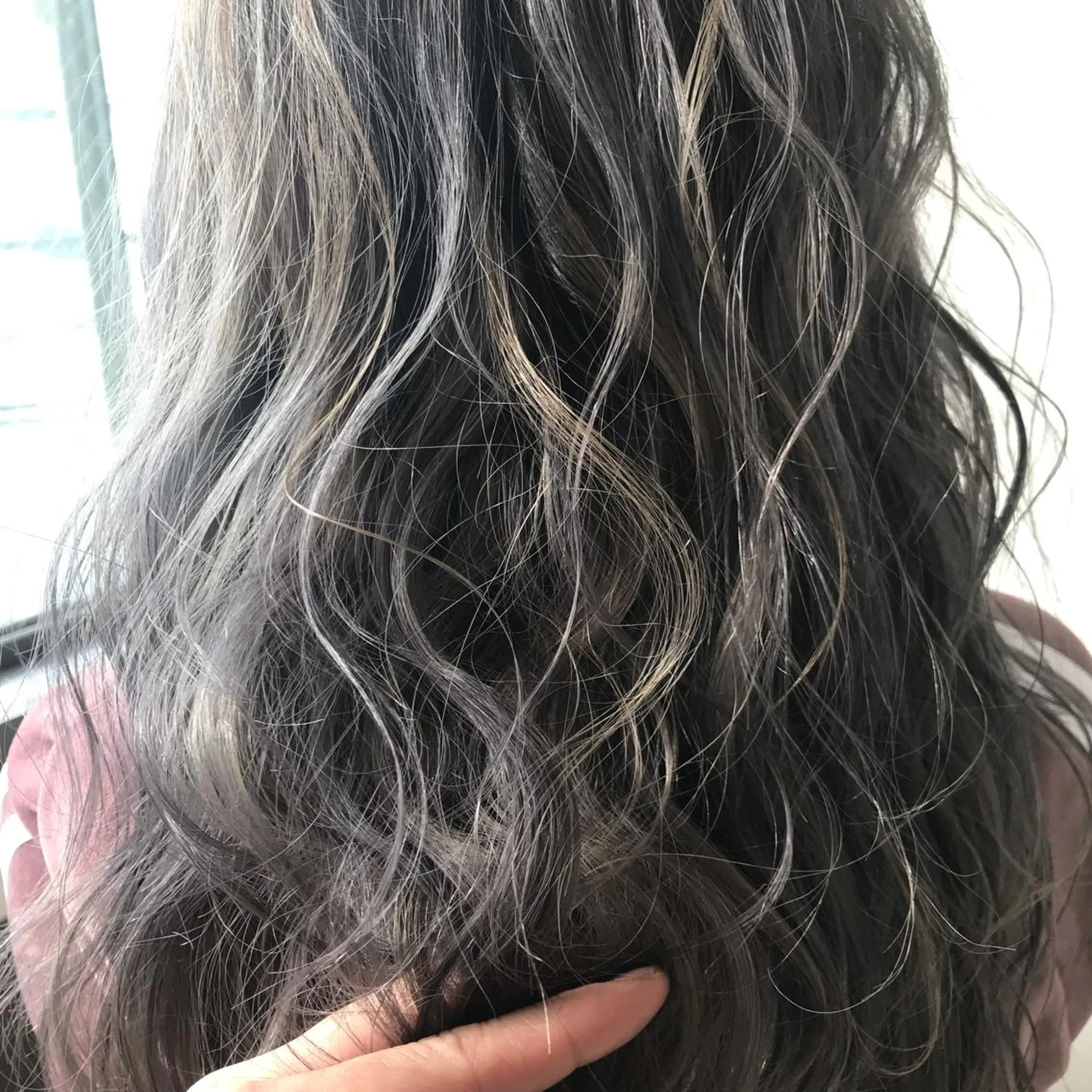 ロング カラー カット ヘアカラー トリートメント Lien 深井店のヘアスタイル