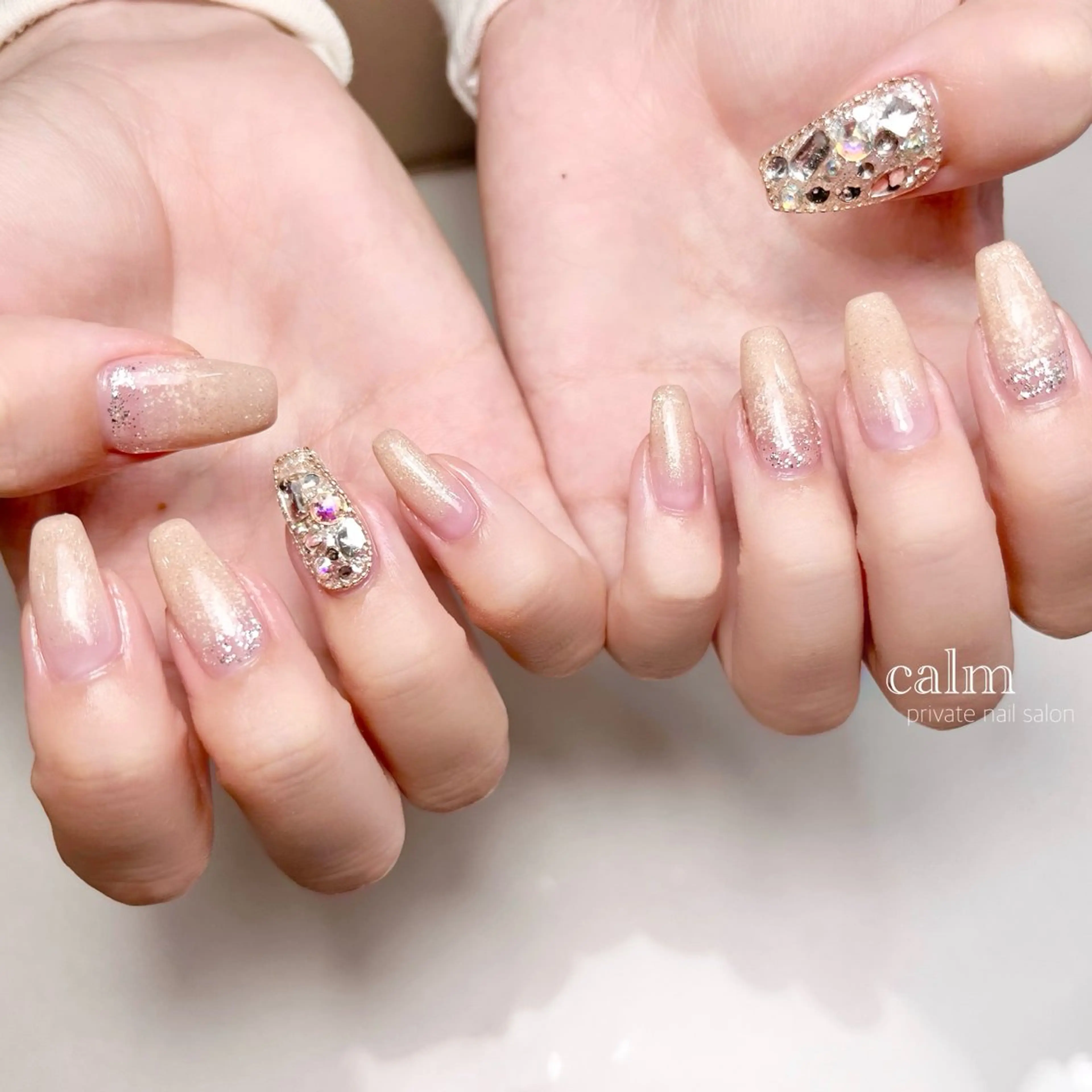 ネイル ハンドネイル calm 〔ｶｰﾑ〕のネイルデザイン