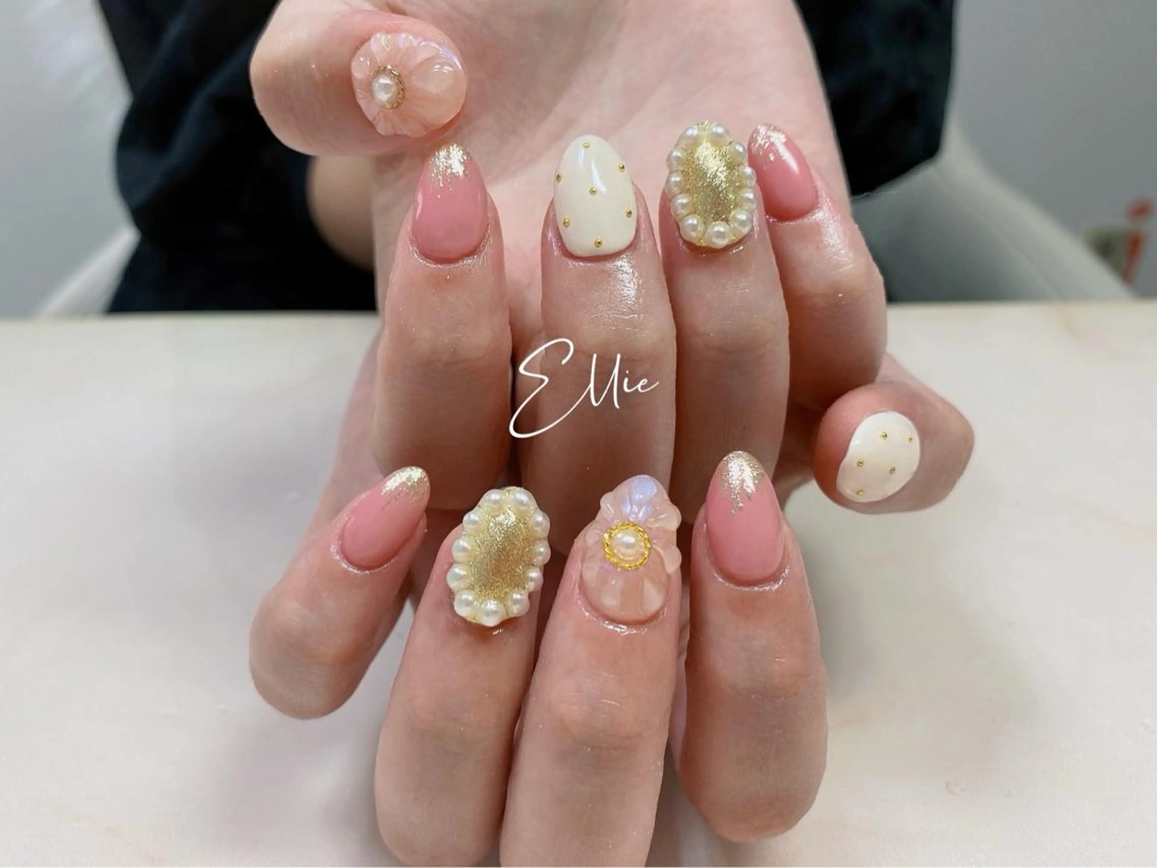 ネイル ハンドネイル ハンドケア ♡Ellie ♡のネイルデザイン