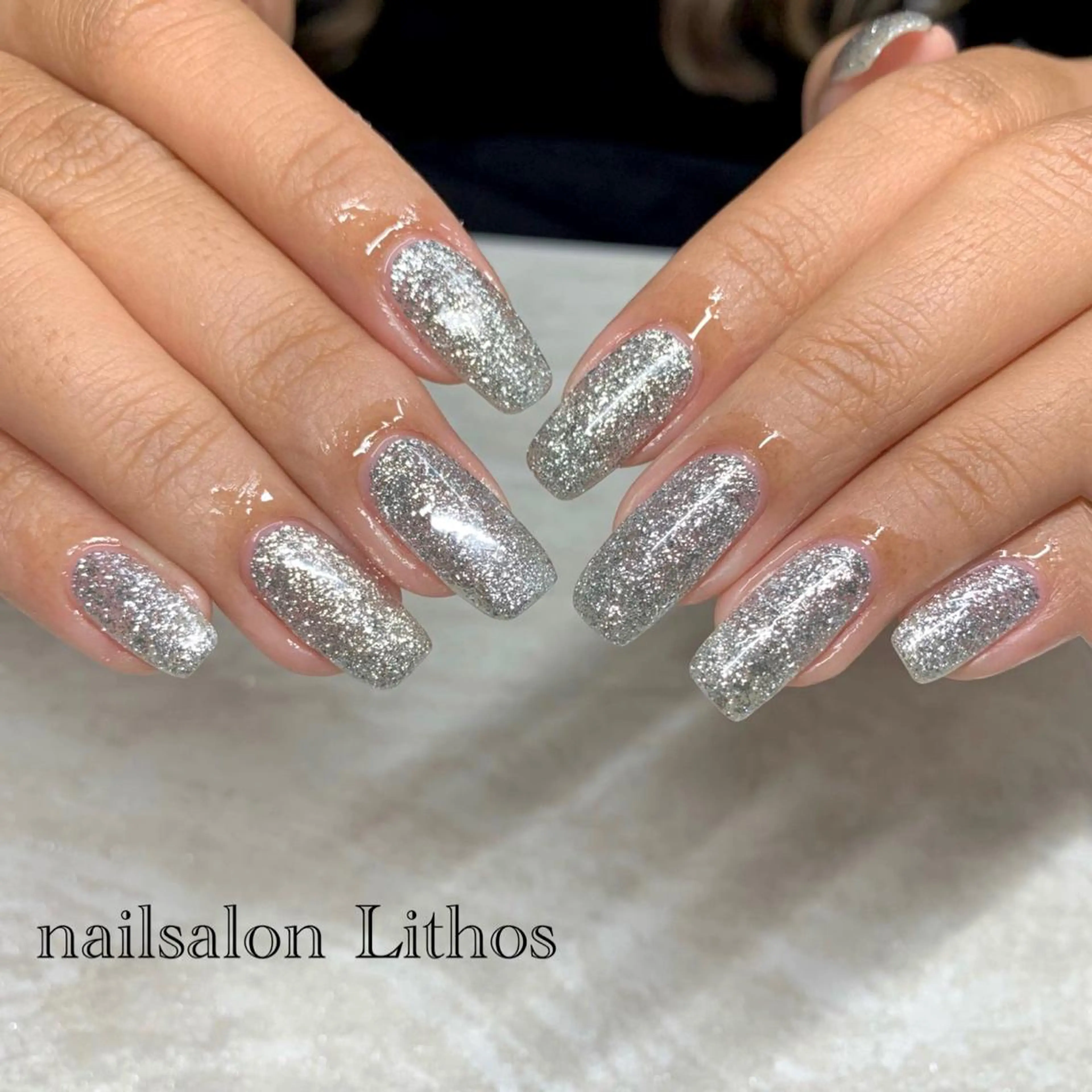 ネイル シルバー ハンドネイル nailsalon Lithos所属・nailsalon Recontreのネイルデザイン