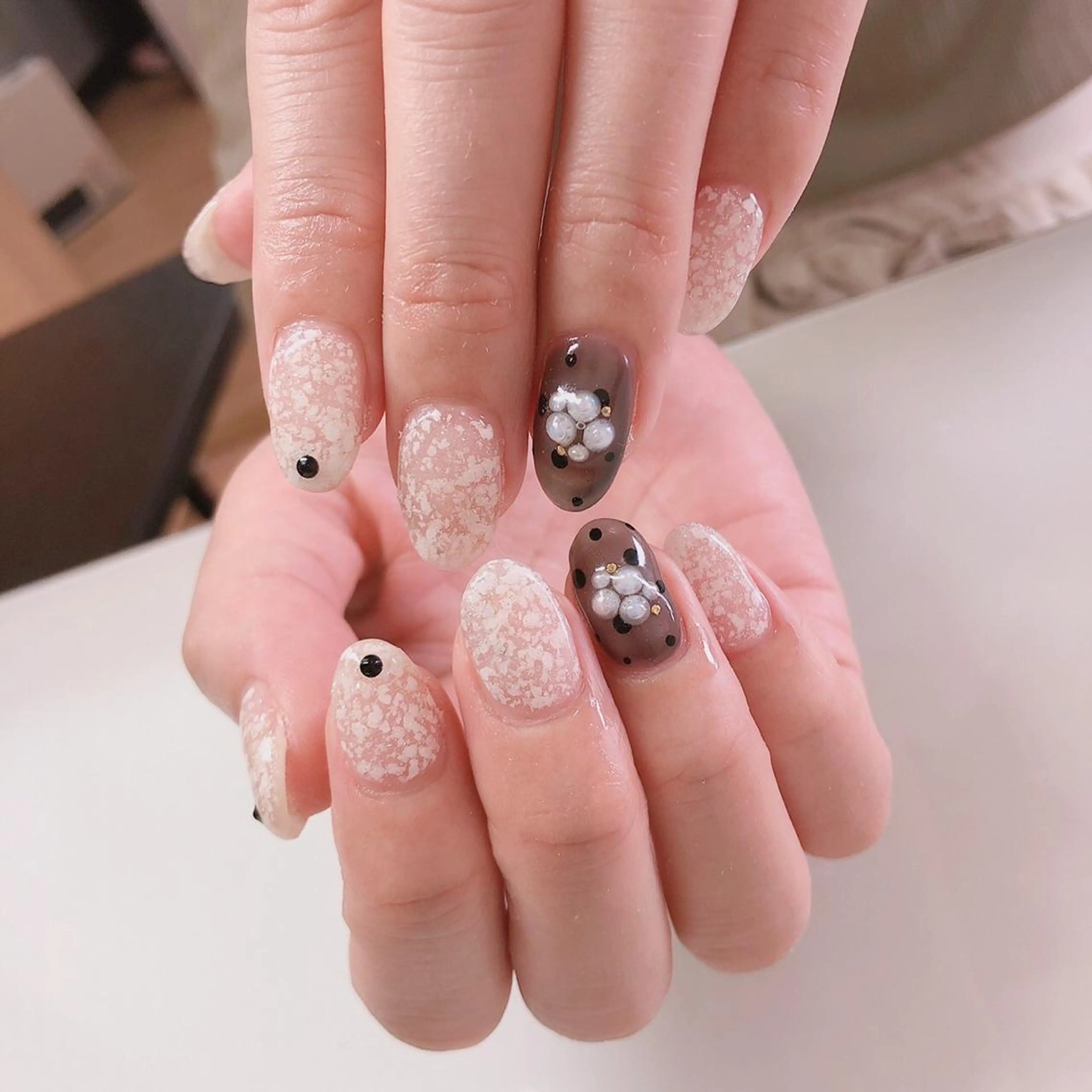 ネイル フットネイル グリーン オフィスネイル ワンカラーネイル 春ネイル Lily Roseスタッフ一同のマツエク・マツパデザイン