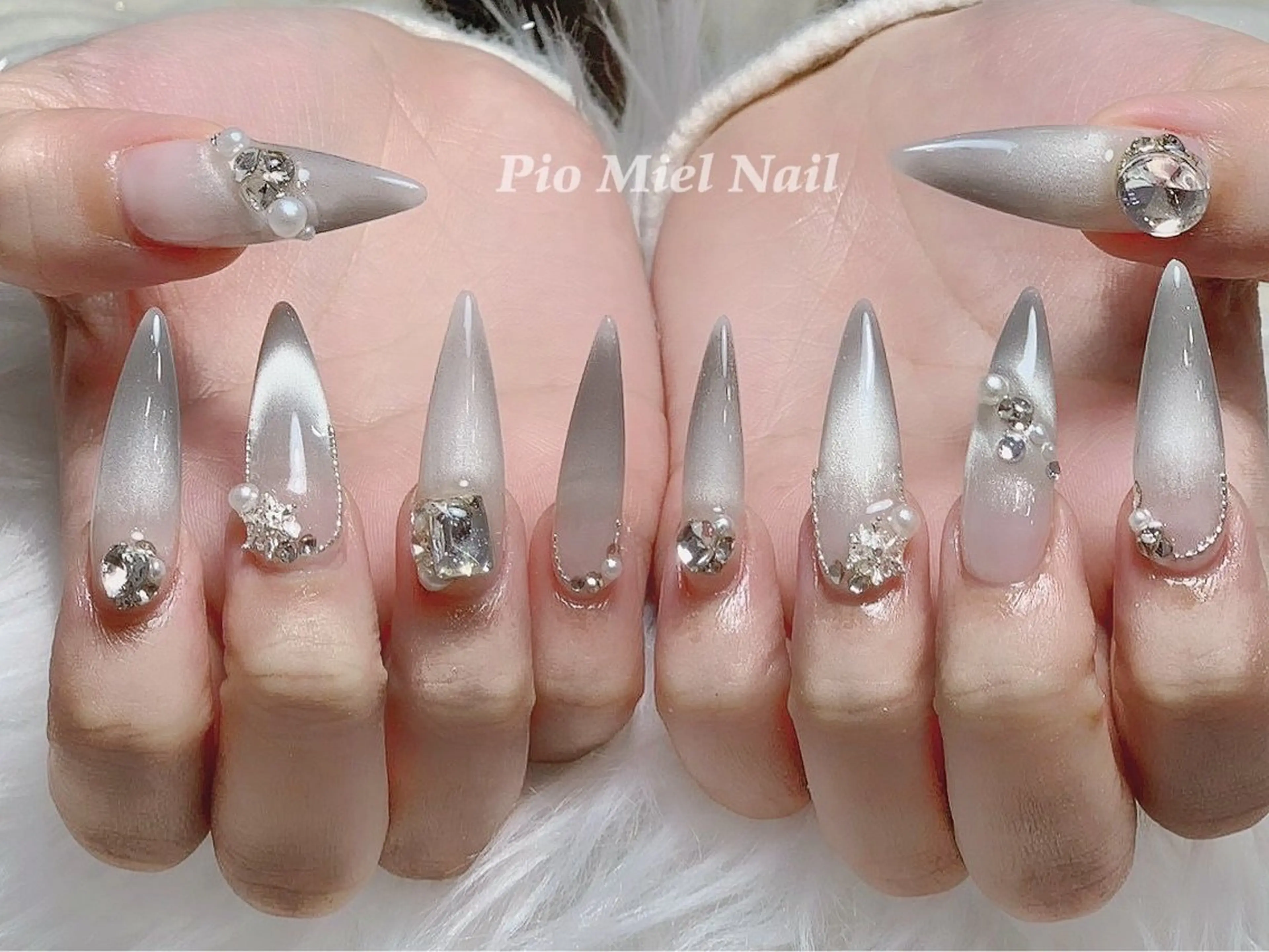 ネイル ハンドネイル HANA 長さだしのネイルデザイン