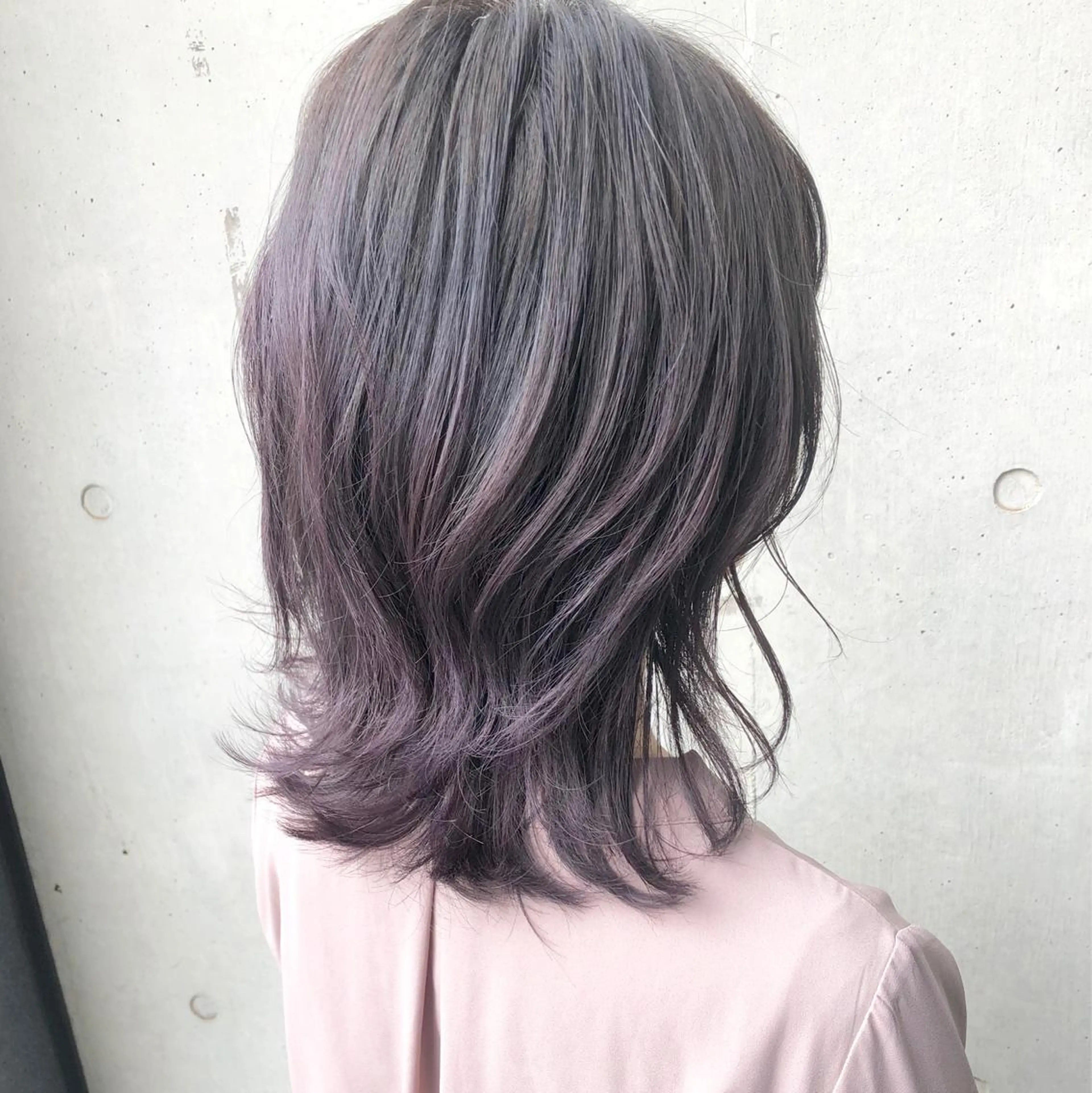 ミディアム カラー グラデーションカラー パープルカラー ヘアカラー トリートメント 【髪質改善】 川津翔太のヘアスタイル