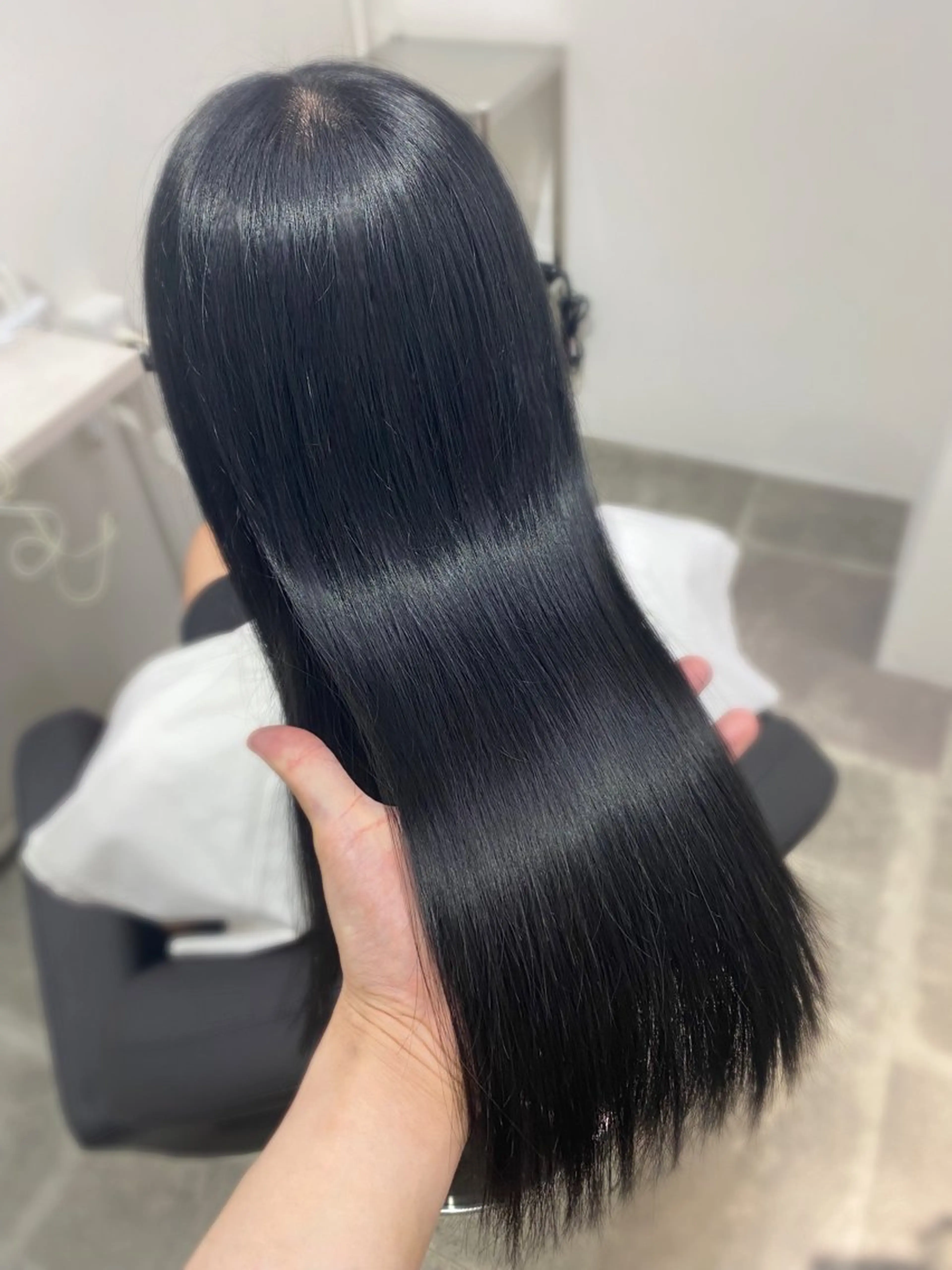 ロング 髪質改善 縮毛矯正 トリートメント YUZU🎀顔まわり ×レイヤーカットのヘアスタイル