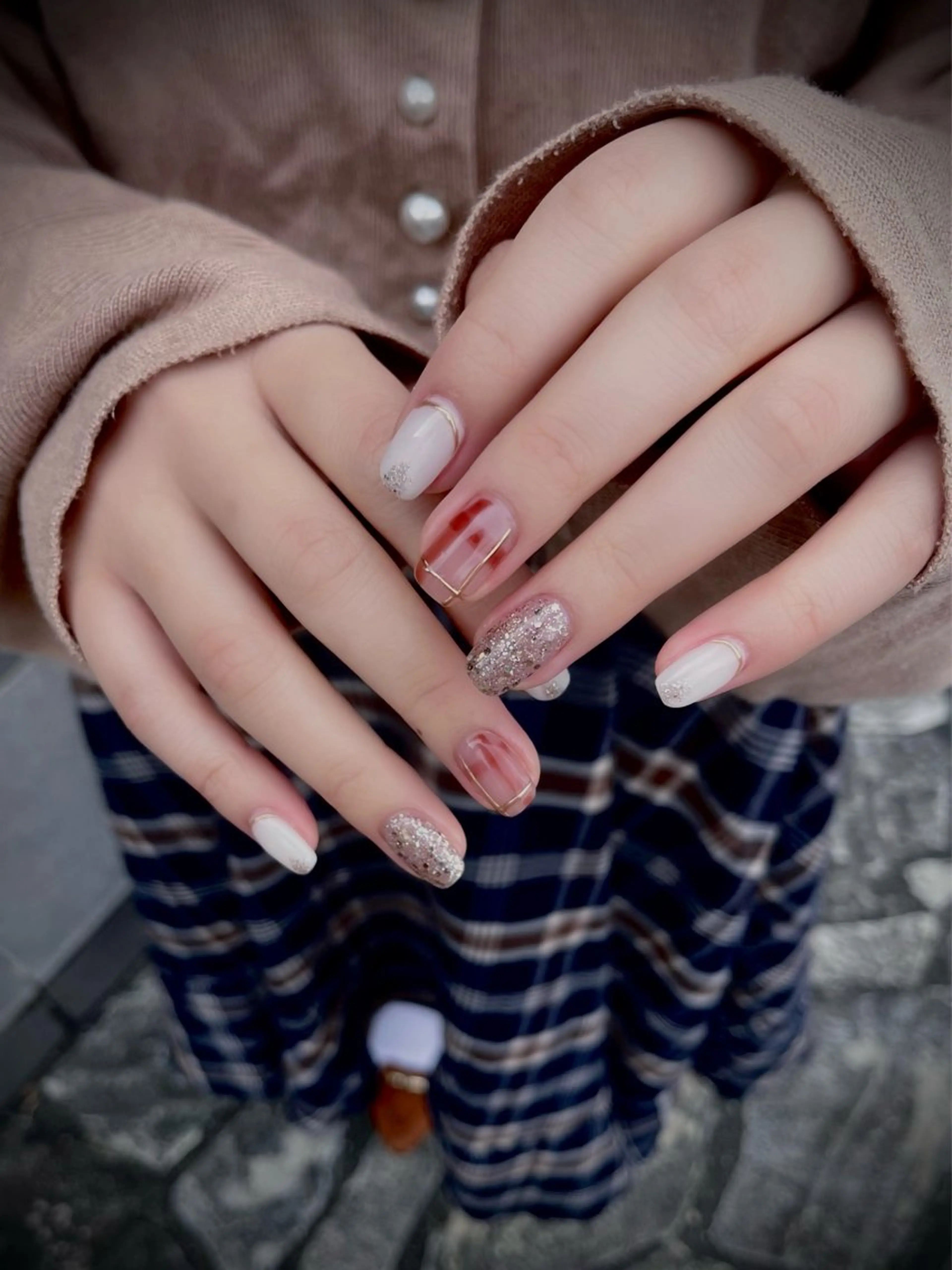 ネイル キラキラネイル マグネットネイル ワンカラーネイル スカルプネイル ワンホンネイル nine.🦋 YUKOのネイルデザイン