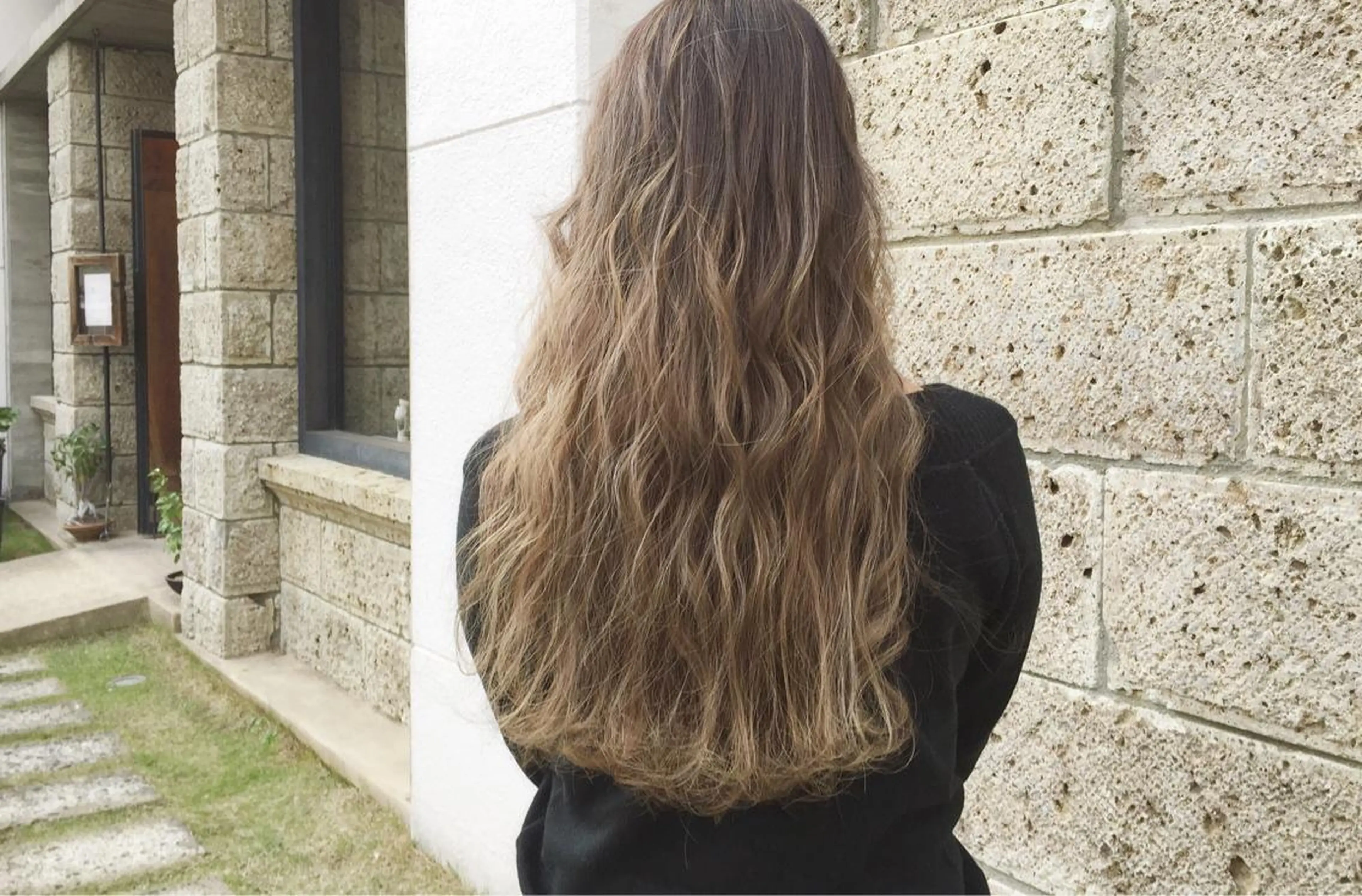 ロング カラー ブラウンカラー ハイライトカラー イルミナカラー ハイライト トリートメント 🌈髪質改善カラーの 🌈坂本侑樹のヘアスタイル