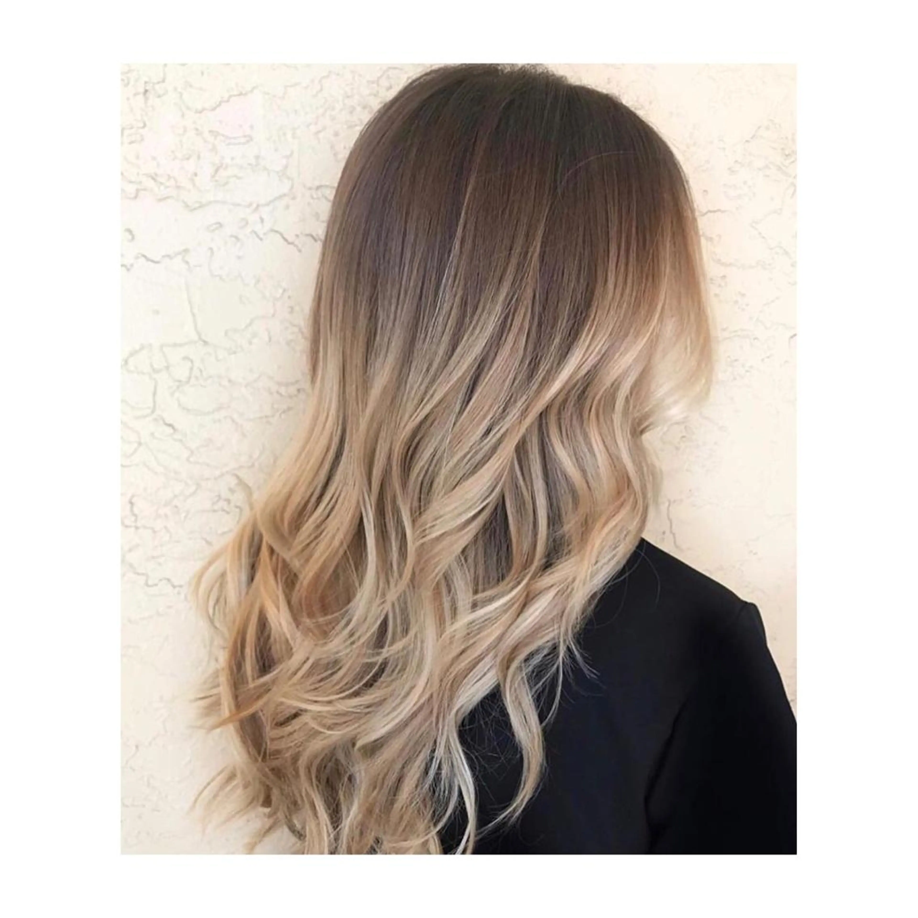 ロング カラー グラデーションカラー biscohair 髪にドラマを。のヘアスタイル