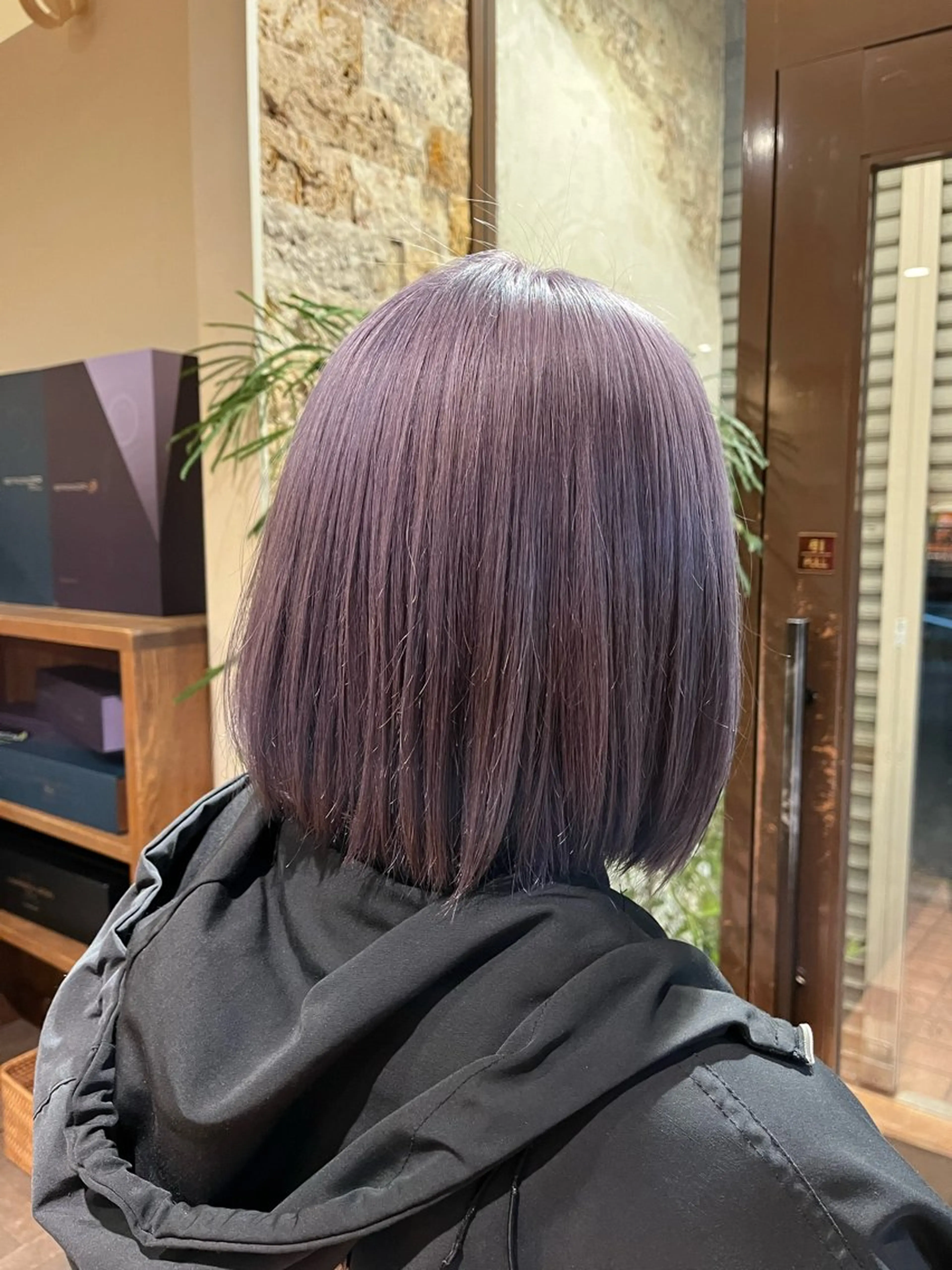 カラー ブリーチ 透明感カラー グレージュ ラベンダーカラー ラベンダーグレージュ レイヤー指名No.1 /ショート/たおさきのヘアスタイル