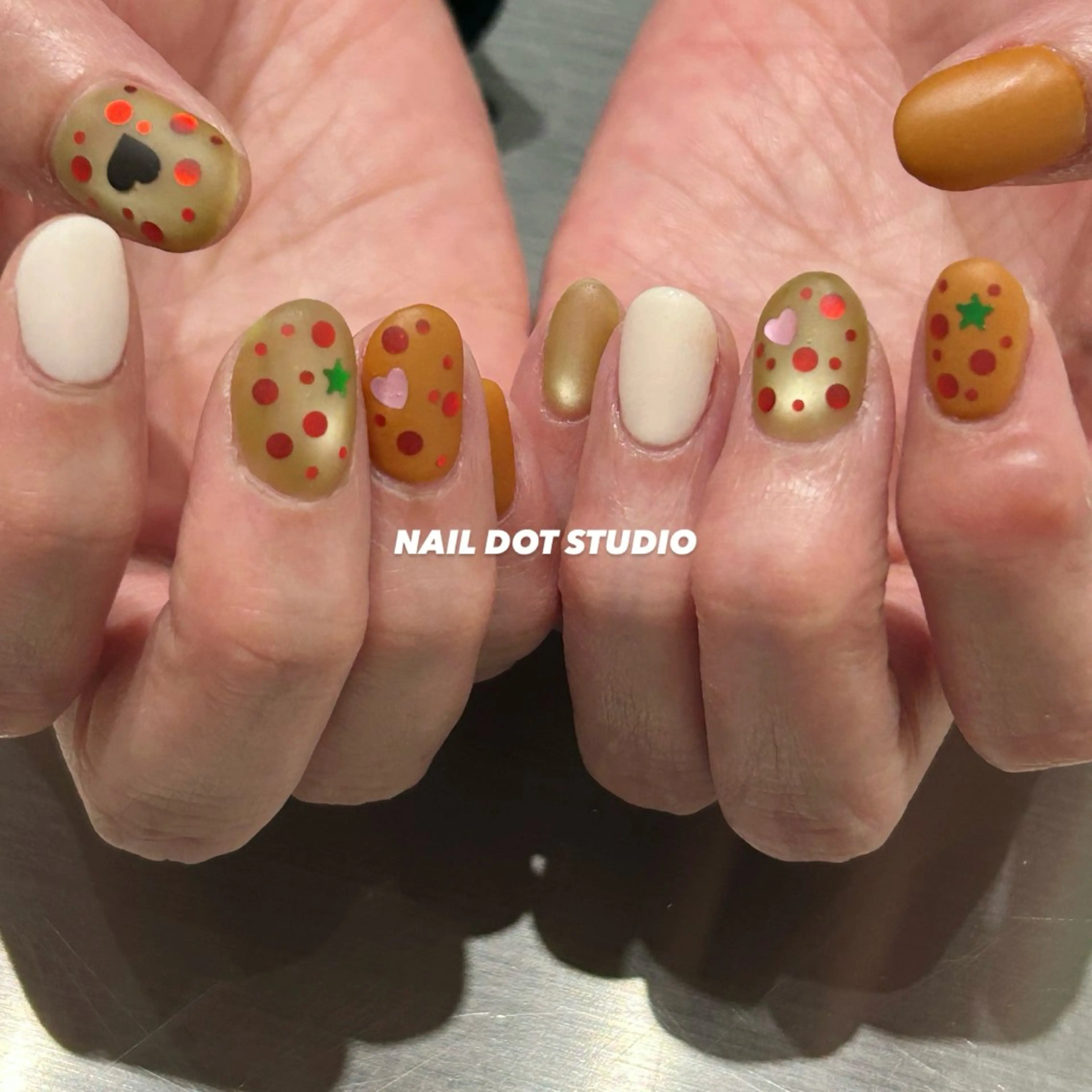 ネイル ハンドネイル NAIL DOT STUDIO　aiのネイルデザイン
