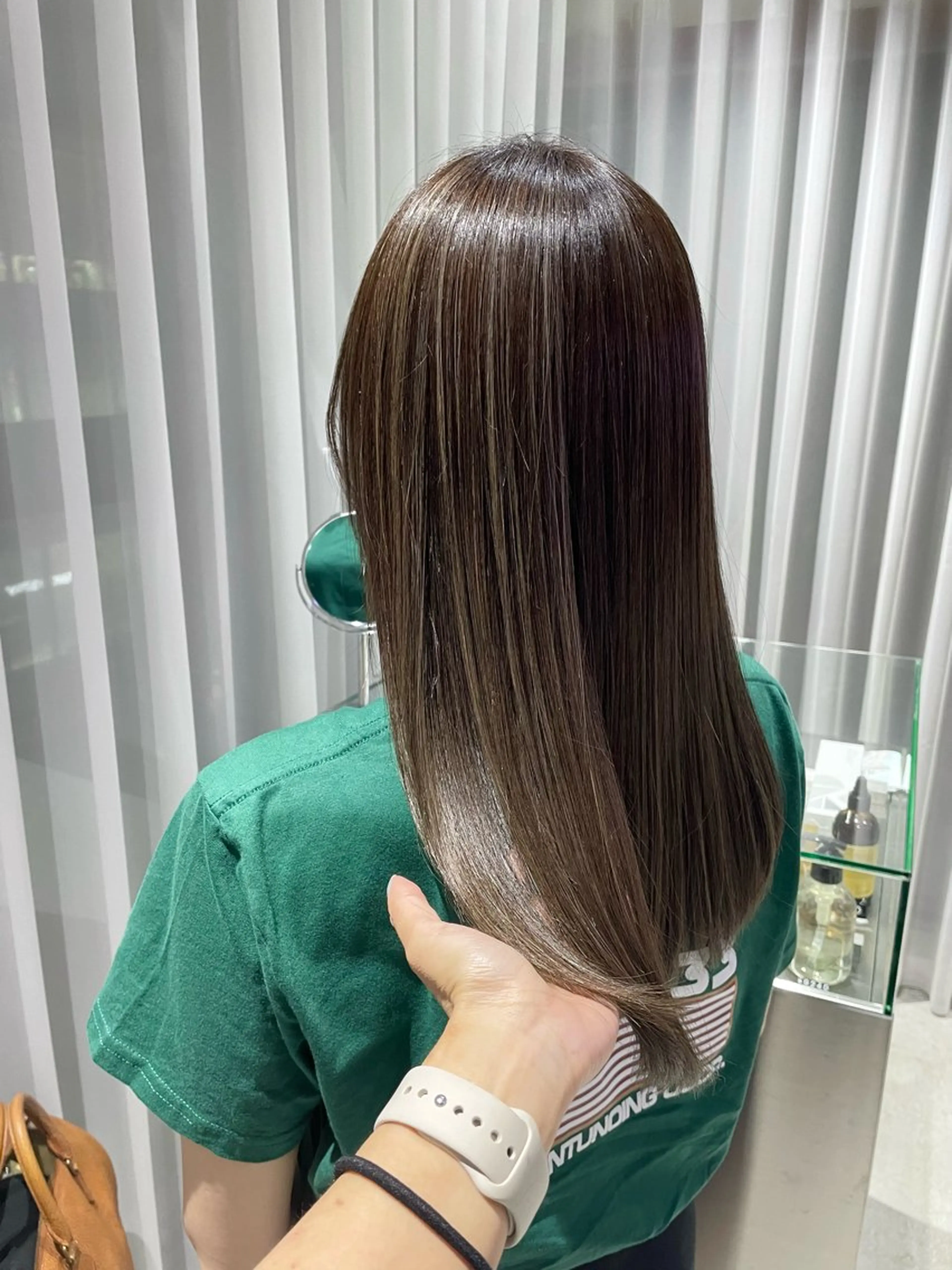 ロング WISTERIA KAORUのヘアスタイル