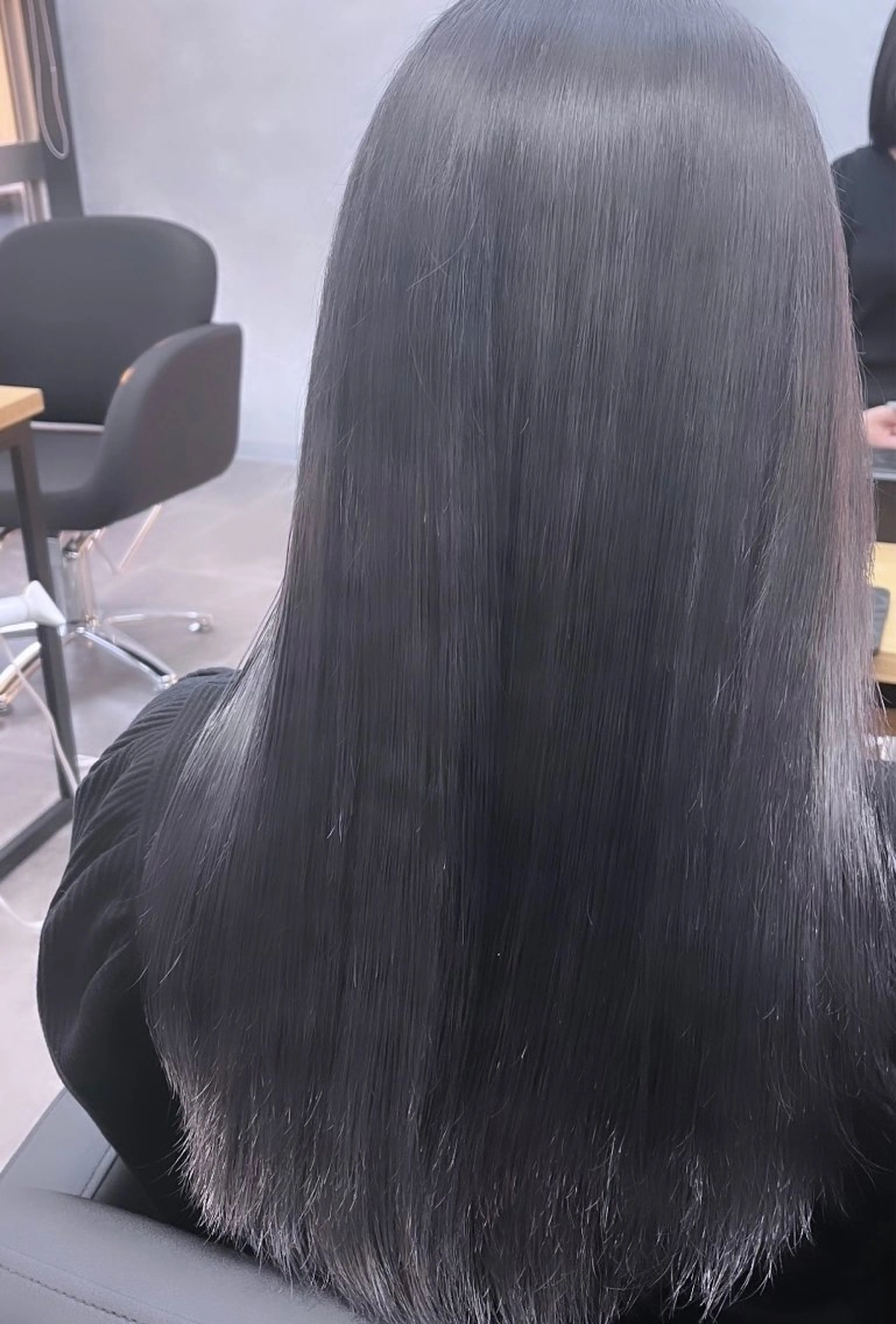 ロング カラー 透明感カラー カット ヘアカラー 熊谷 有紗のヘアスタイル