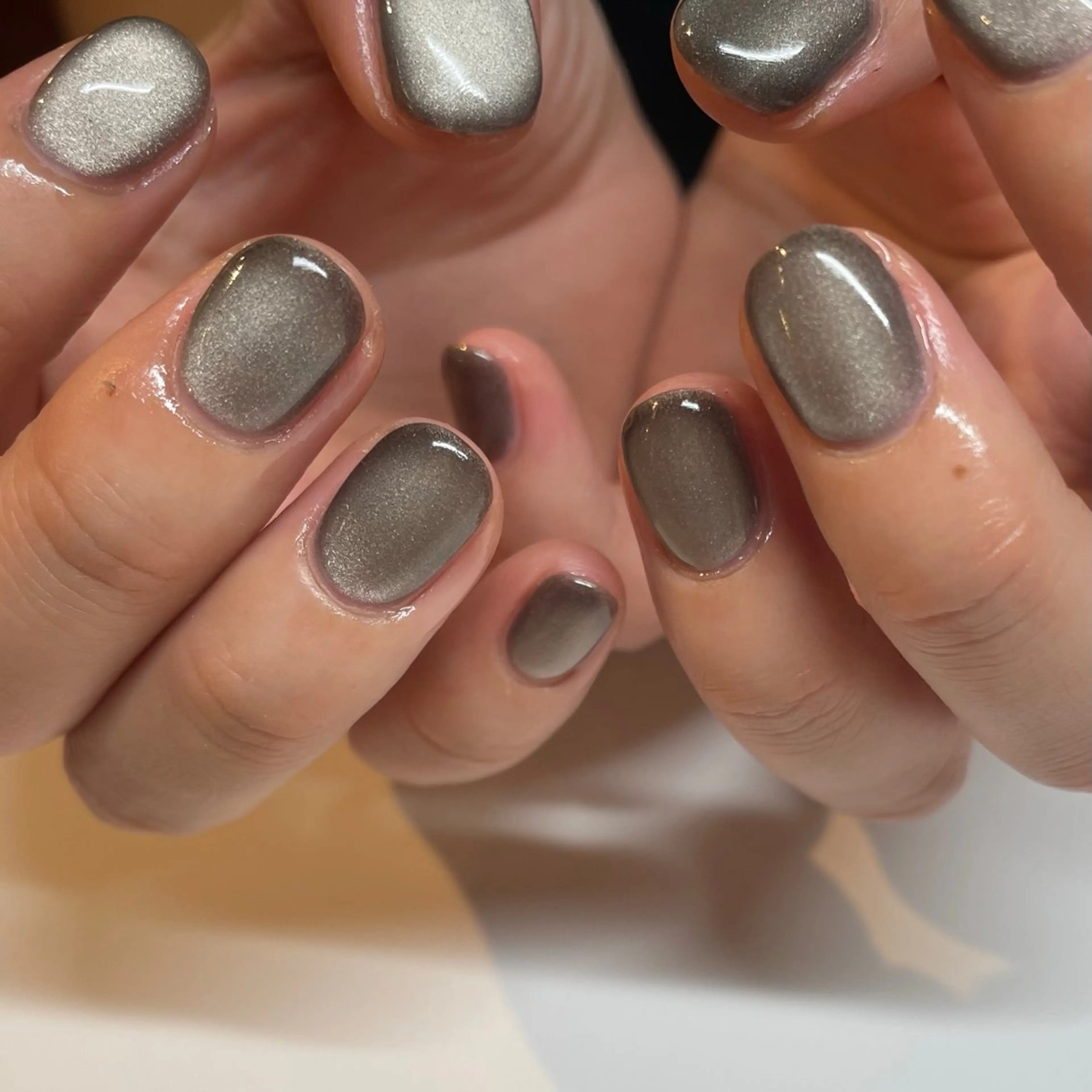 ネイル マグネットネイル Manon Yuiのマツエク・マツパデザイン