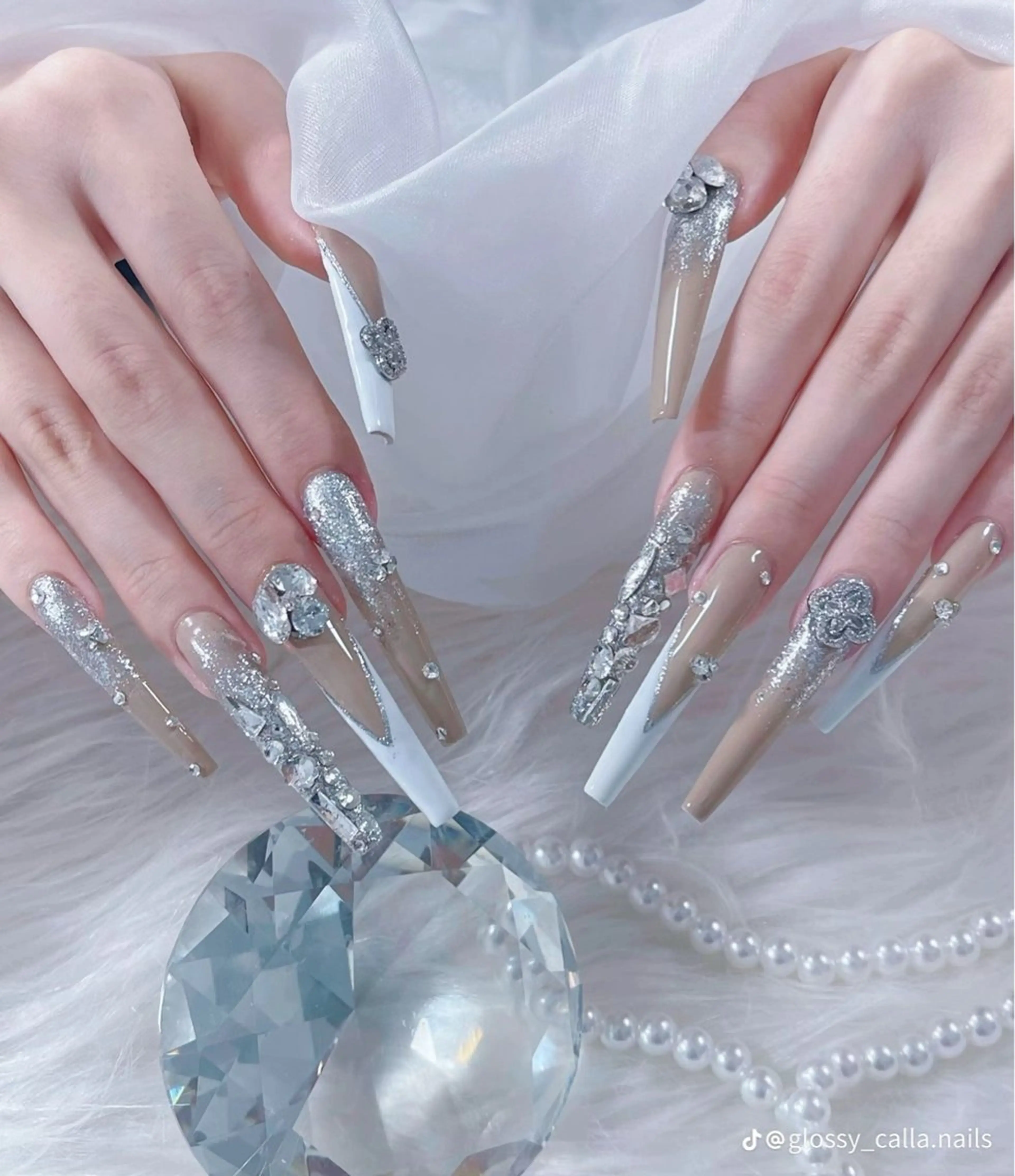 ネイル チークネイル フラッシュネイル フラワーネイル フットネイル ジェルネイル ハンドネイル LilyLala Nailsalonのネイルデザイン