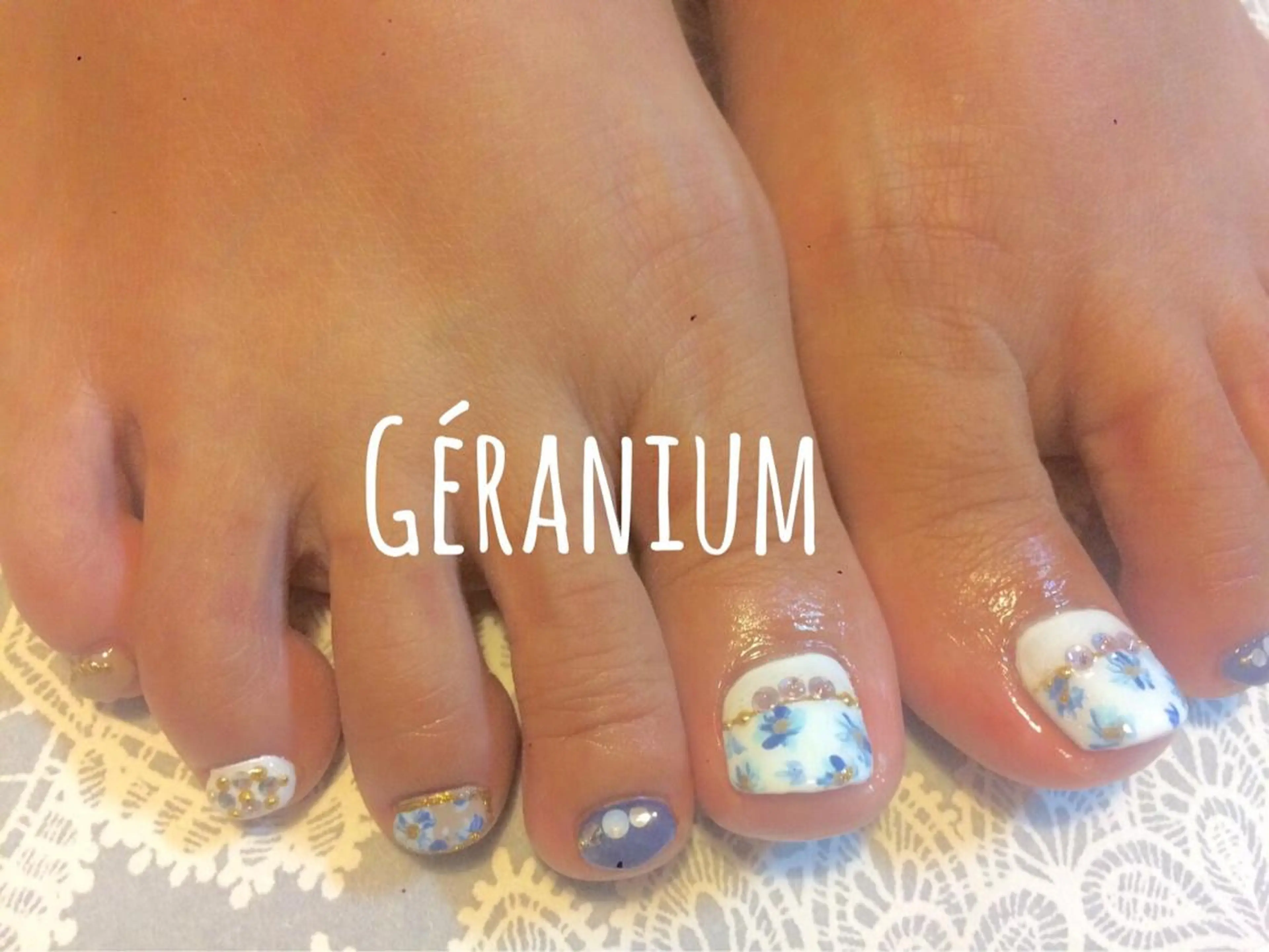 ネイル フットネイル GéRanium Harukaのネイルデザイン