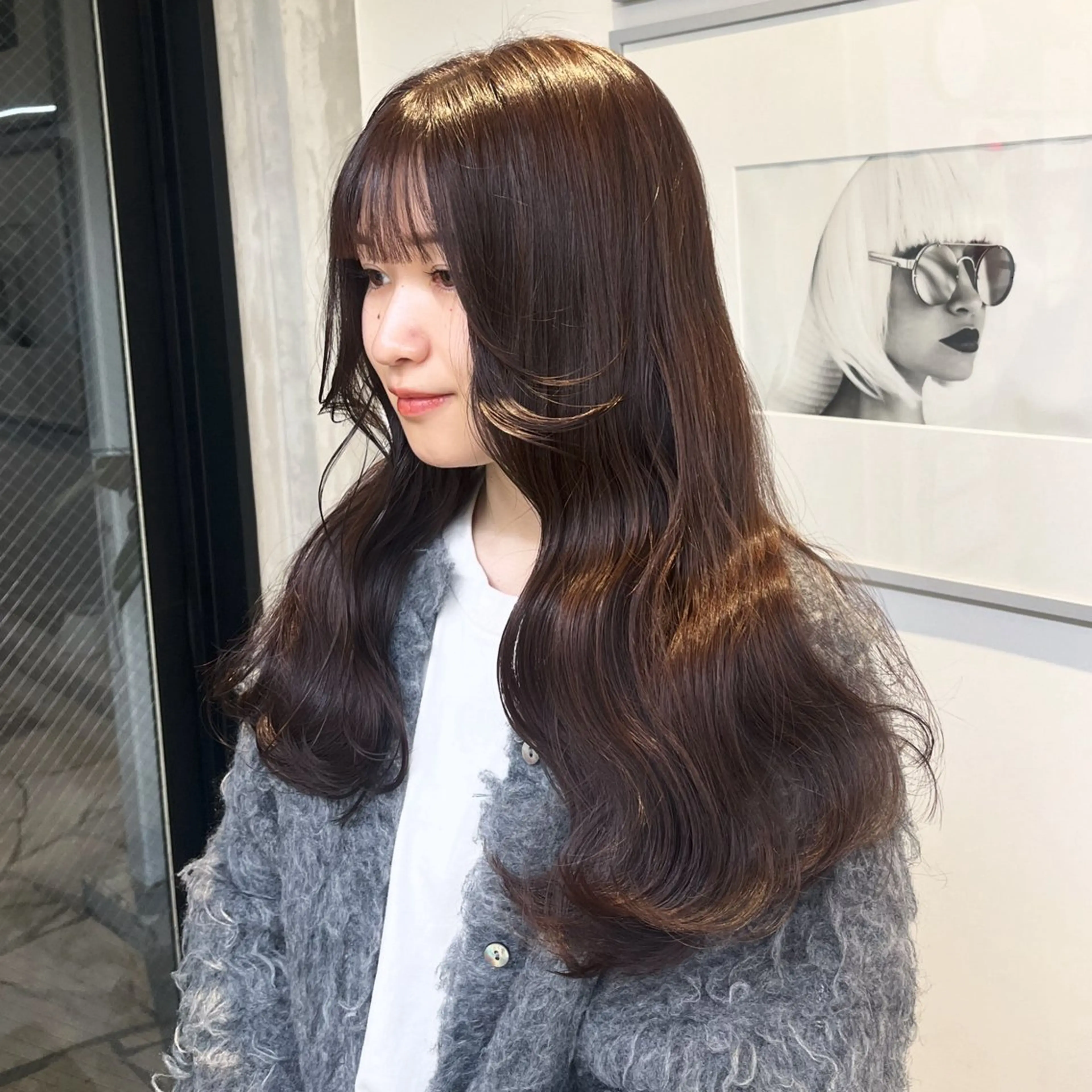 ロング カラー ベージュカラー ブラウンカラー ブラウンベージュ ショコラブラウン ショコラグレージュ ヘアカラー トリートメント ヘッドスパ ヘアセット カジュアルを女っぽく 𝗮𝘆𝗮𝗰𝗼のヘアスタイル