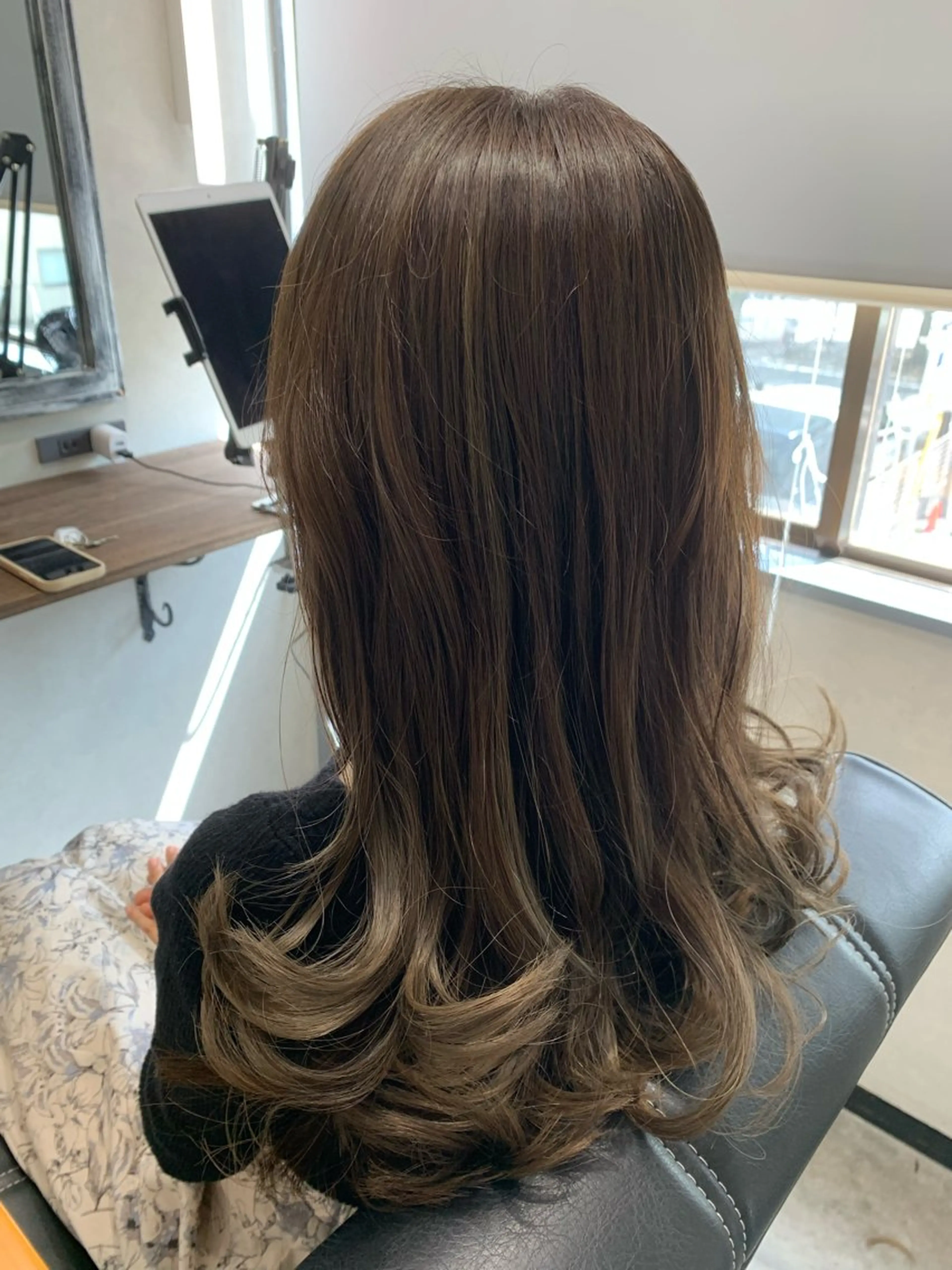 セミロング カラー 松木 護裕のヘアスタイル