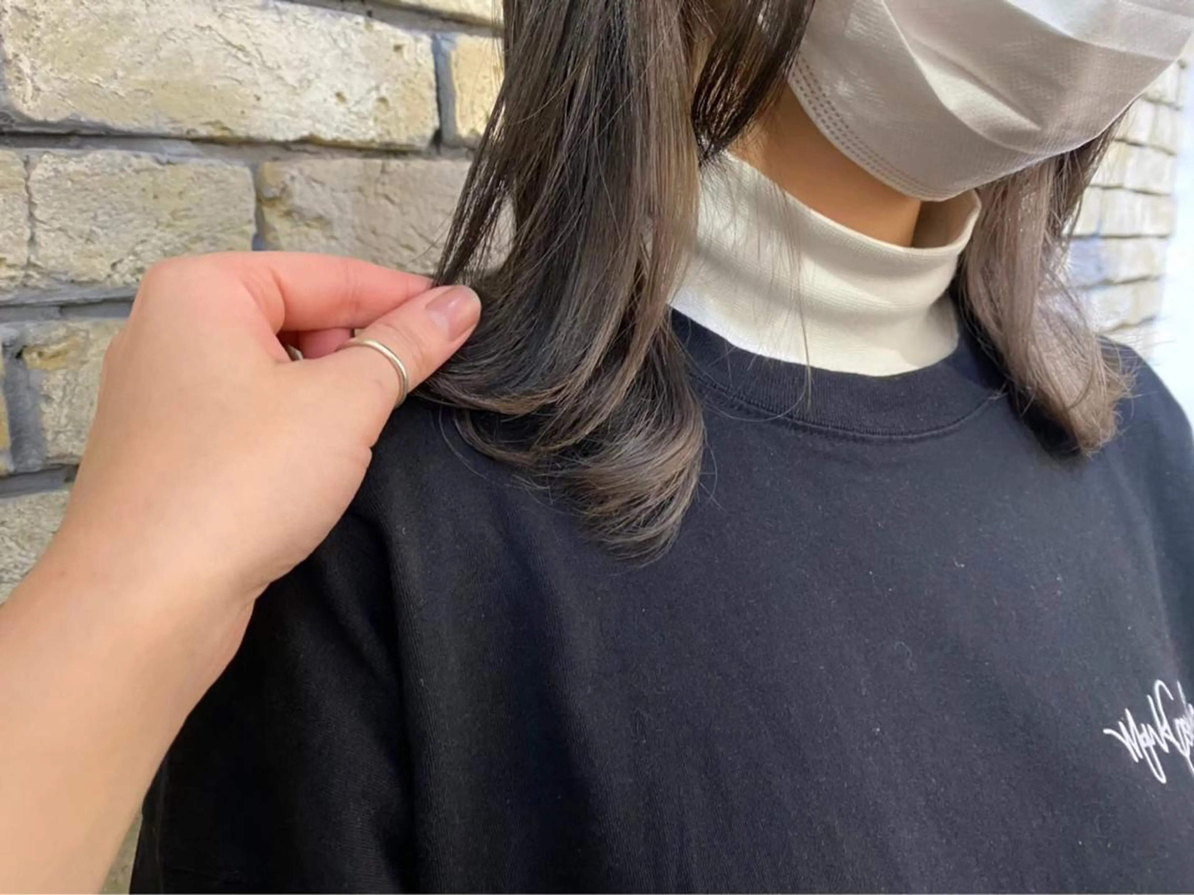 ミディアム カラー ベージュカラー 小川 美奈のヘアスタイル