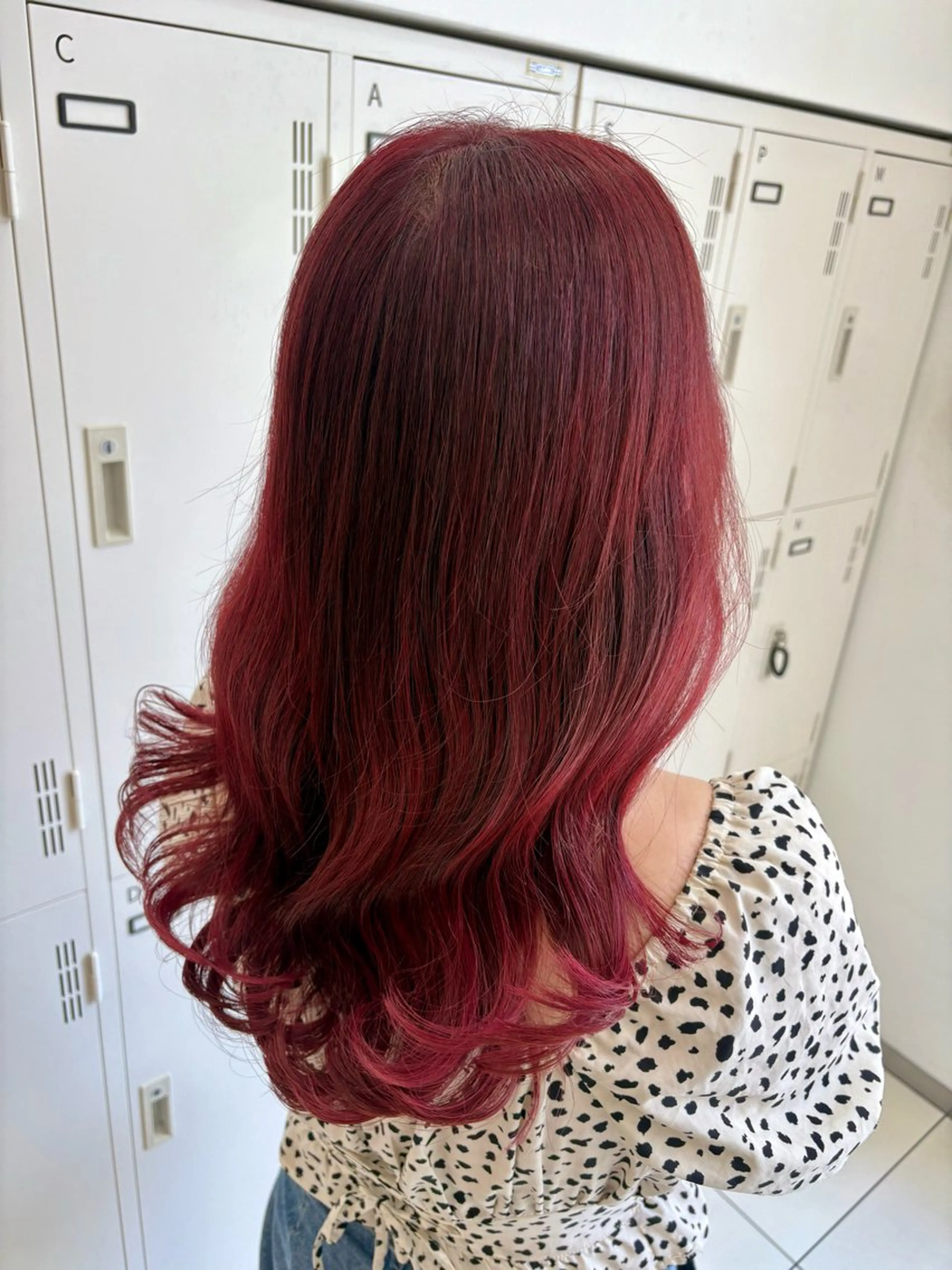 ロング カラー ショートボブ バレイヤージュ ベージュカラー ブリーチ ケアブリーチ ヘアカラー トリートメント 髪質改善/艶カラー/ メンズパーマ/鈴木のヘアスタイル