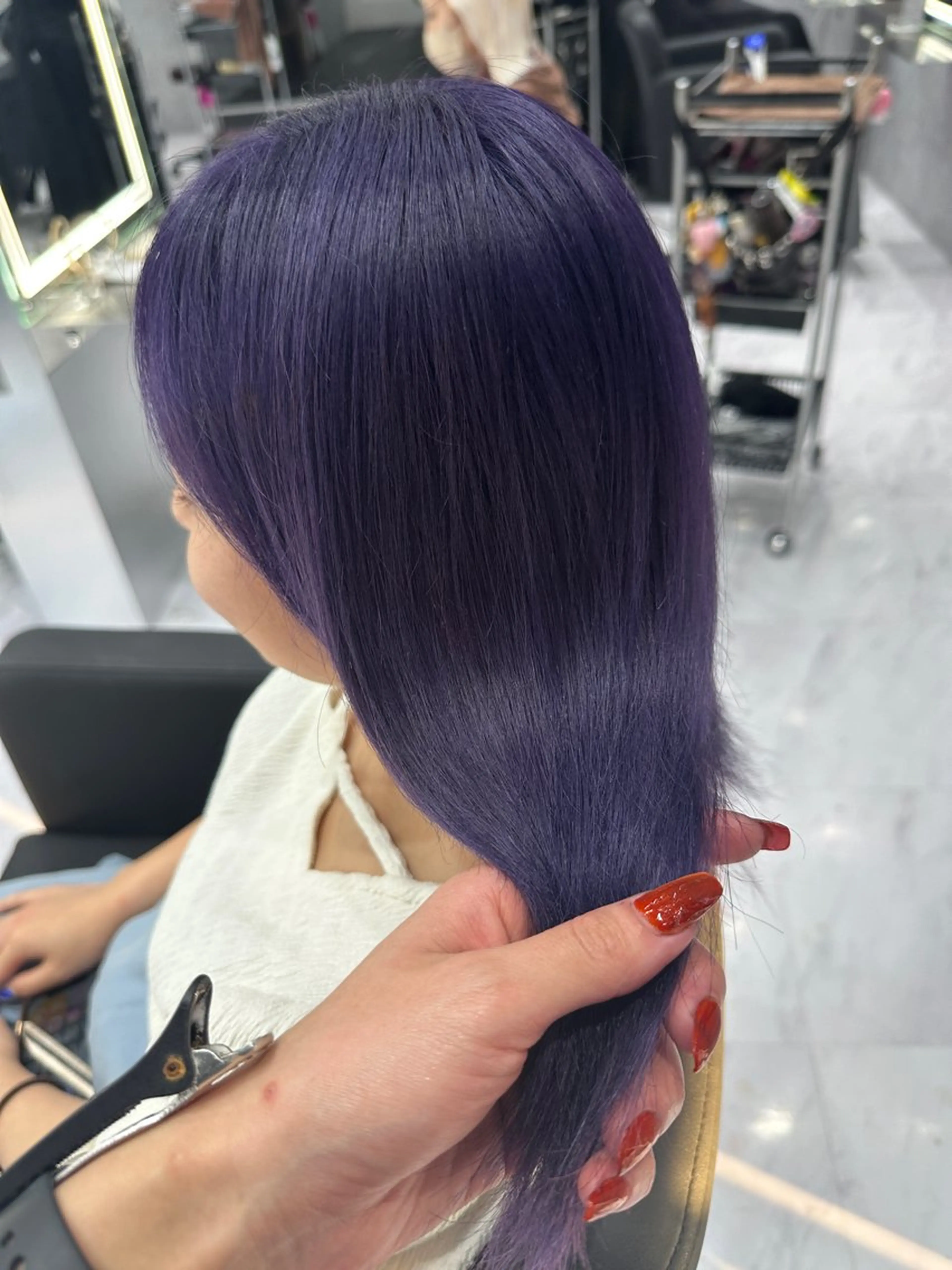ミディアム カラー CS made by SHACHU 栄所属・山田 瑛司のヘアスタイル