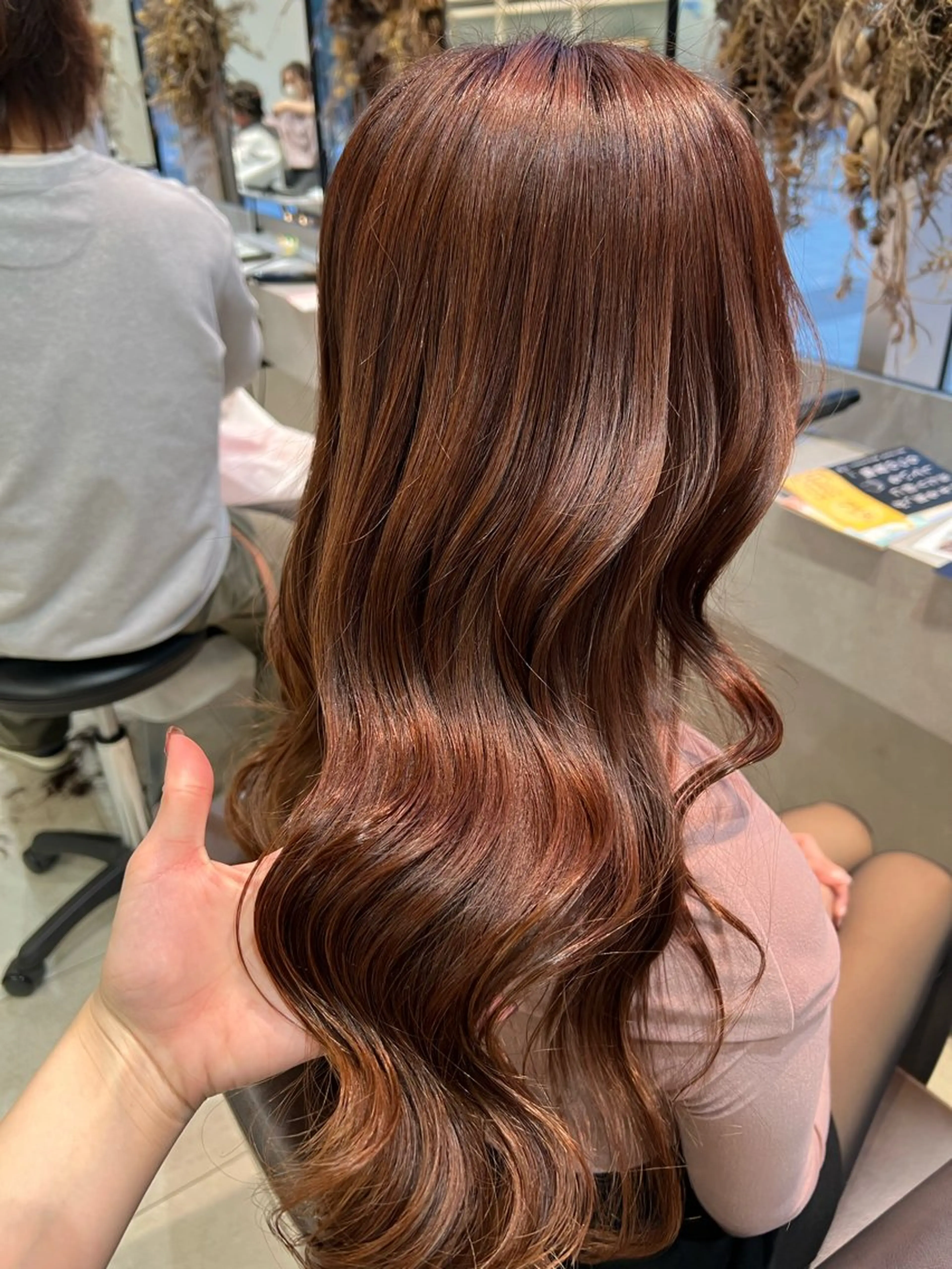 ロング カラー ブラウンカラー ピンクカラー ピンクブラウン カット ヘアカラー トリートメント 🫧Ai/ ロロネー森ノ宮💖のヘアスタイル