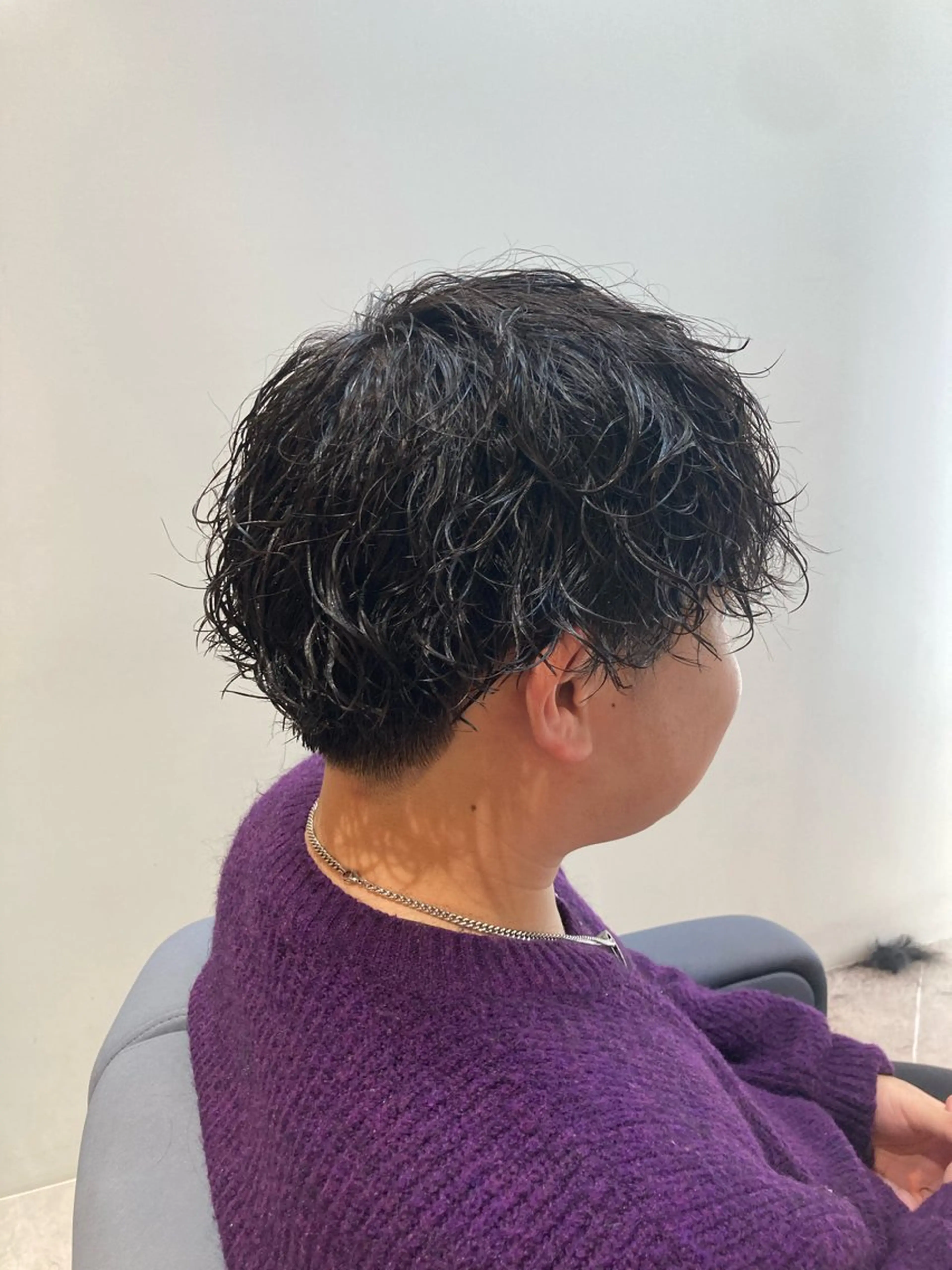 パーマ メンズ カット パーマ ピンクカラー🎀 米津 美佑のヘアスタイル