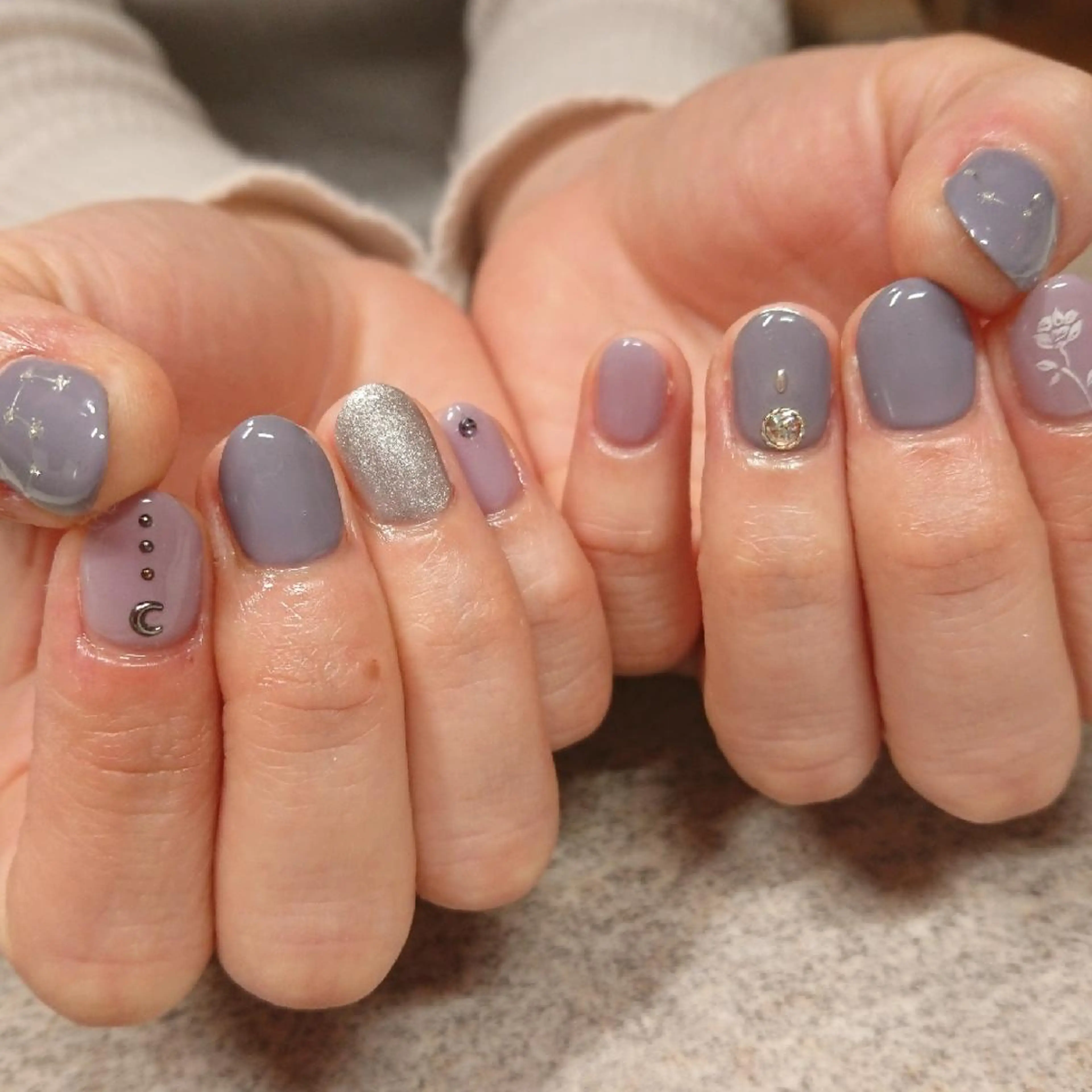 ネイル ジェヌインネイル 河内のネイルデザイン