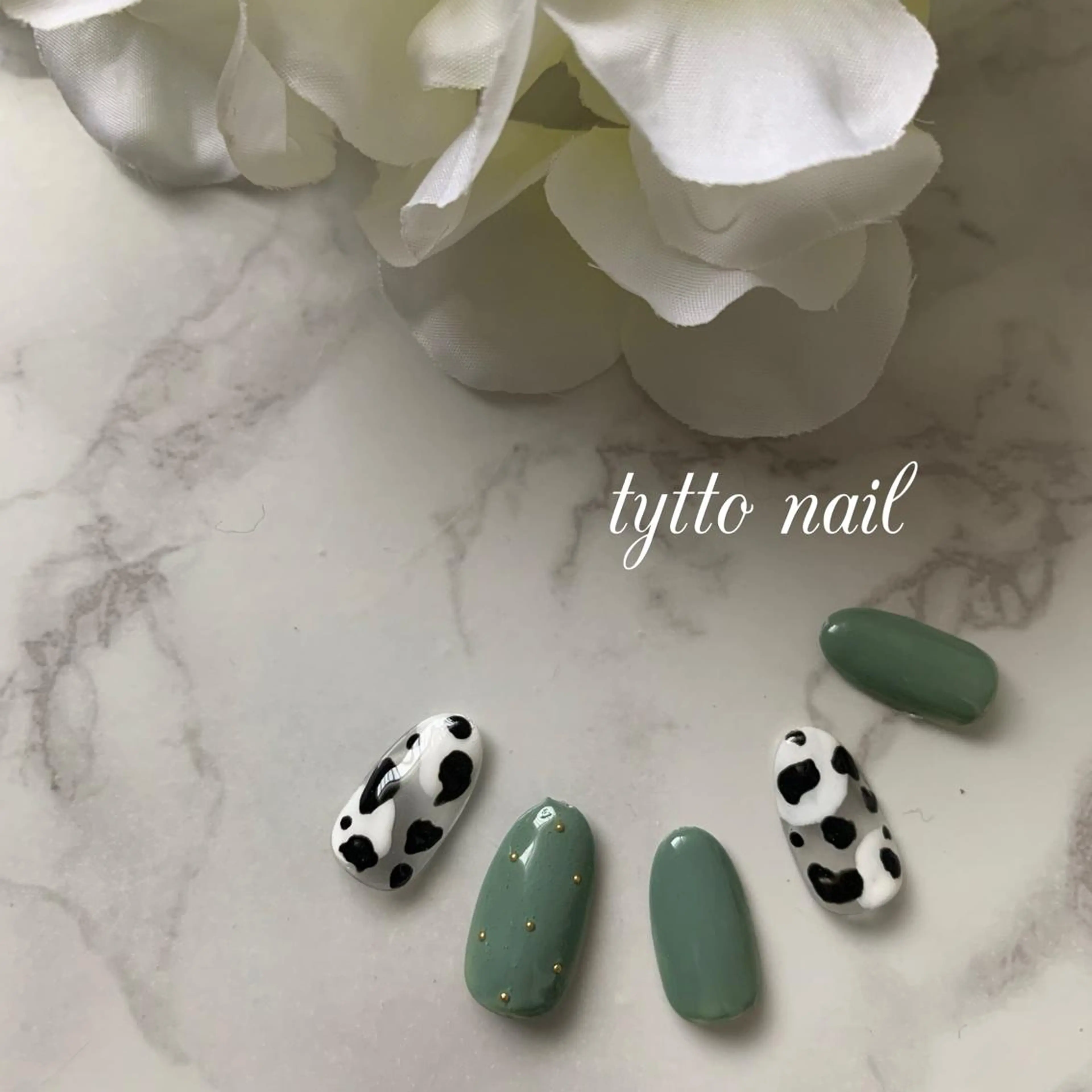 ネイル アニマル柄 グリーン ハンドネイル tytto nail ❤︎‪‪eri‪‪のネイルデザイン